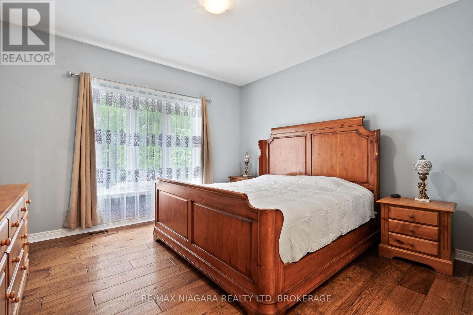 255 Lakeshore Road, St. Catharines, Ontario  L2M 1R9 - Photo 13 - X13721242