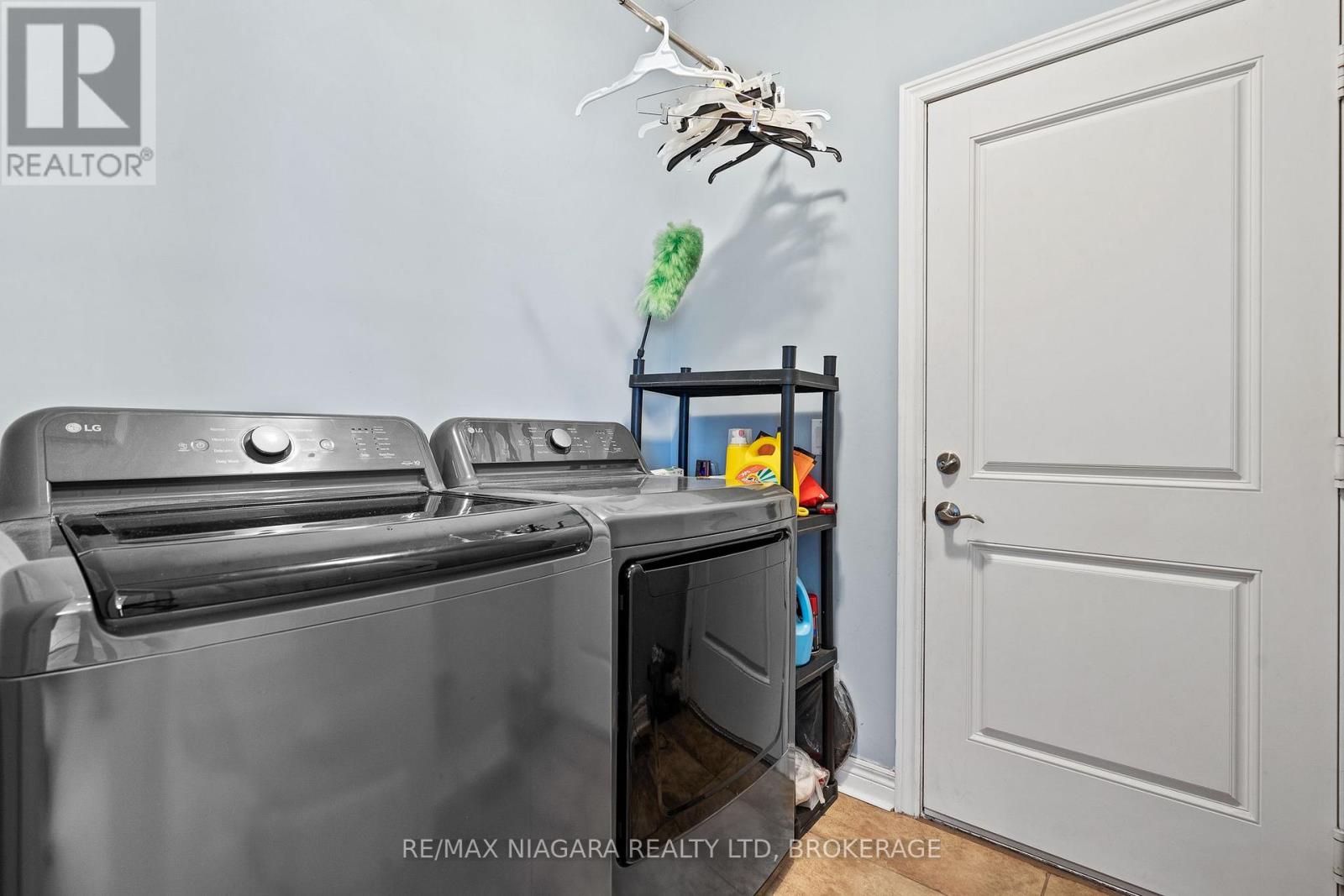 255 Lakeshore Road, St. Catharines, Ontario  L2M 1R9 - Photo 19 - X13721242