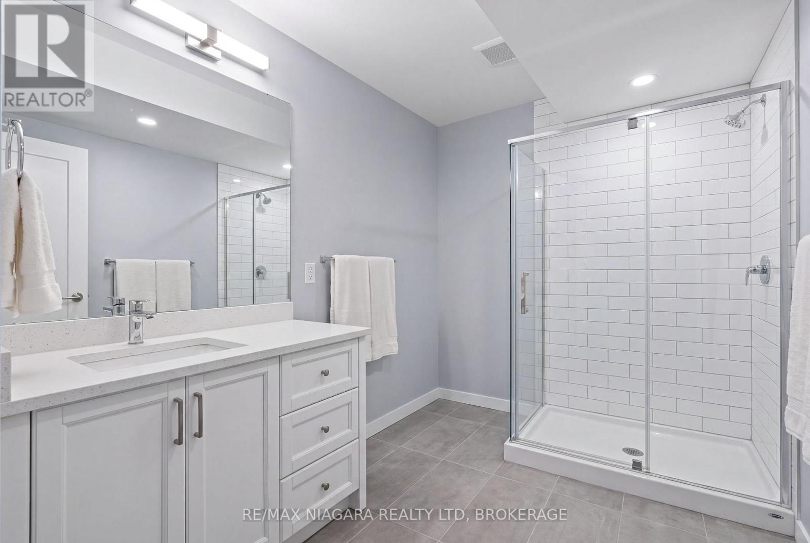 255 Lakeshore Road, St. Catharines, Ontario  L2M 1R9 - Photo 23 - X13721242
