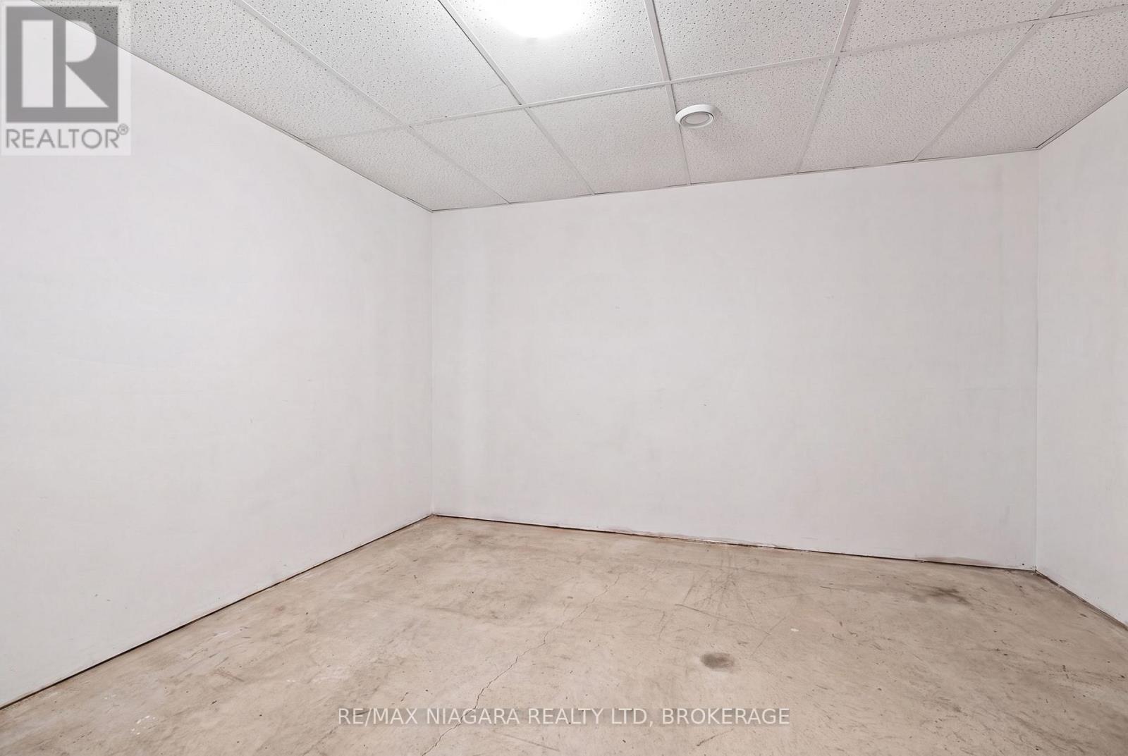 255 Lakeshore Road, St. Catharines, Ontario  L2M 1R9 - Photo 40 - X13721242