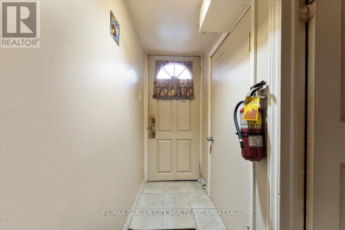 43 York Street, St. Catharines, Ontario  L2R 6C2 - Photo 11 - X13721904