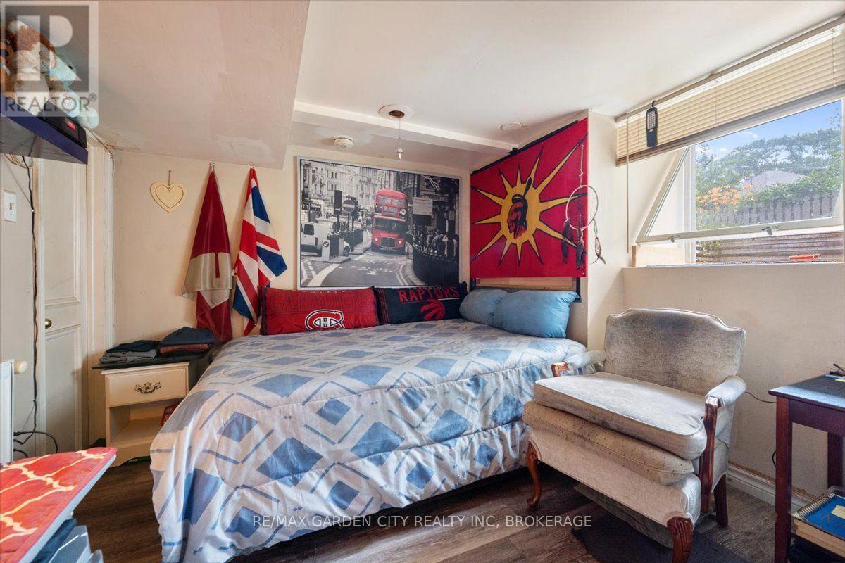 43 York Street, St. Catharines, Ontario  L2R 6C2 - Photo 13 - X13721904