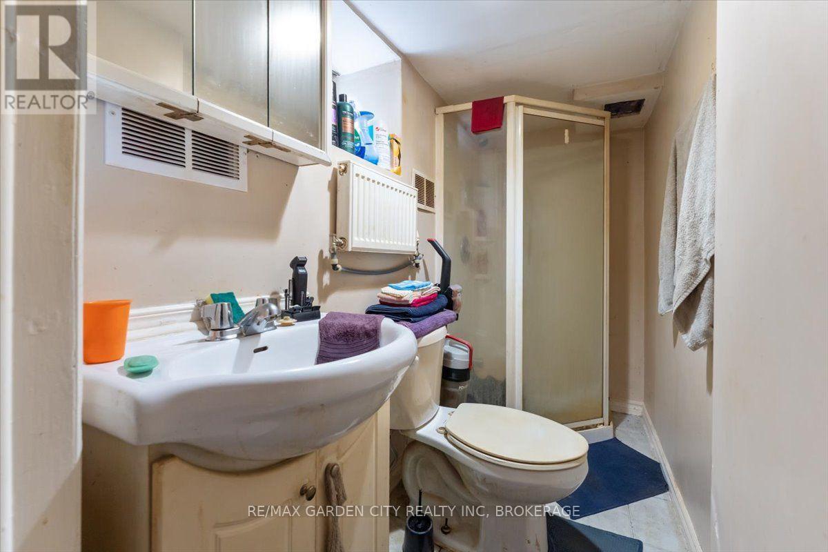 43 York Street, St. Catharines, Ontario  L2R 6C2 - Photo 14 - X13721904