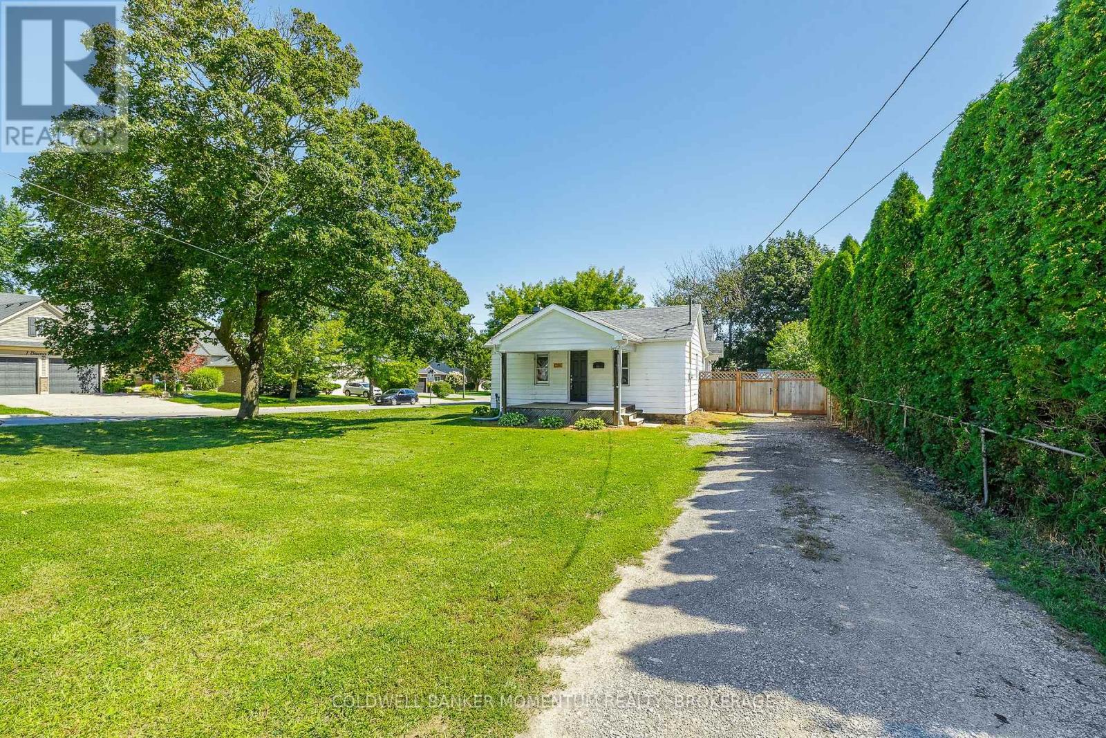 1201 Pelham Street, Pelham, Ontario  L0S 1E0 - Photo 4 - X13724052