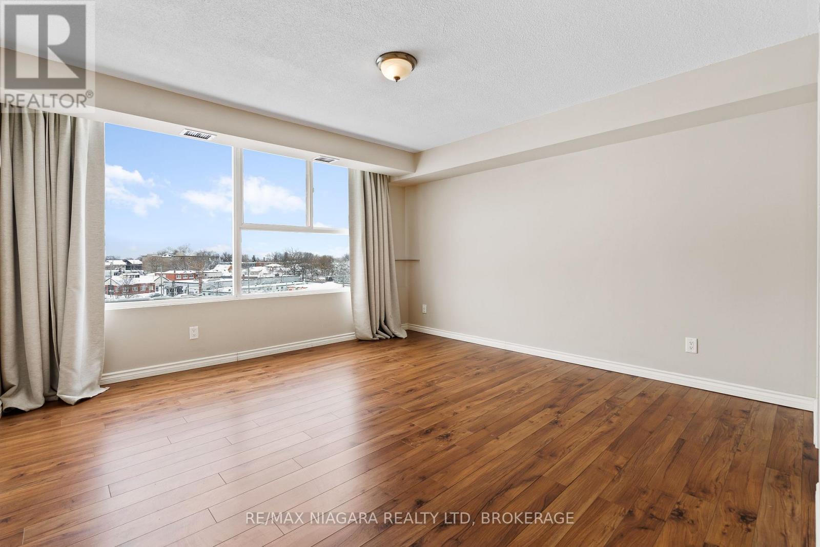 502 - 7 Gale Crescent, St. Catharines, Ontario  L2R 7M8 - Photo 10 - X13724524
