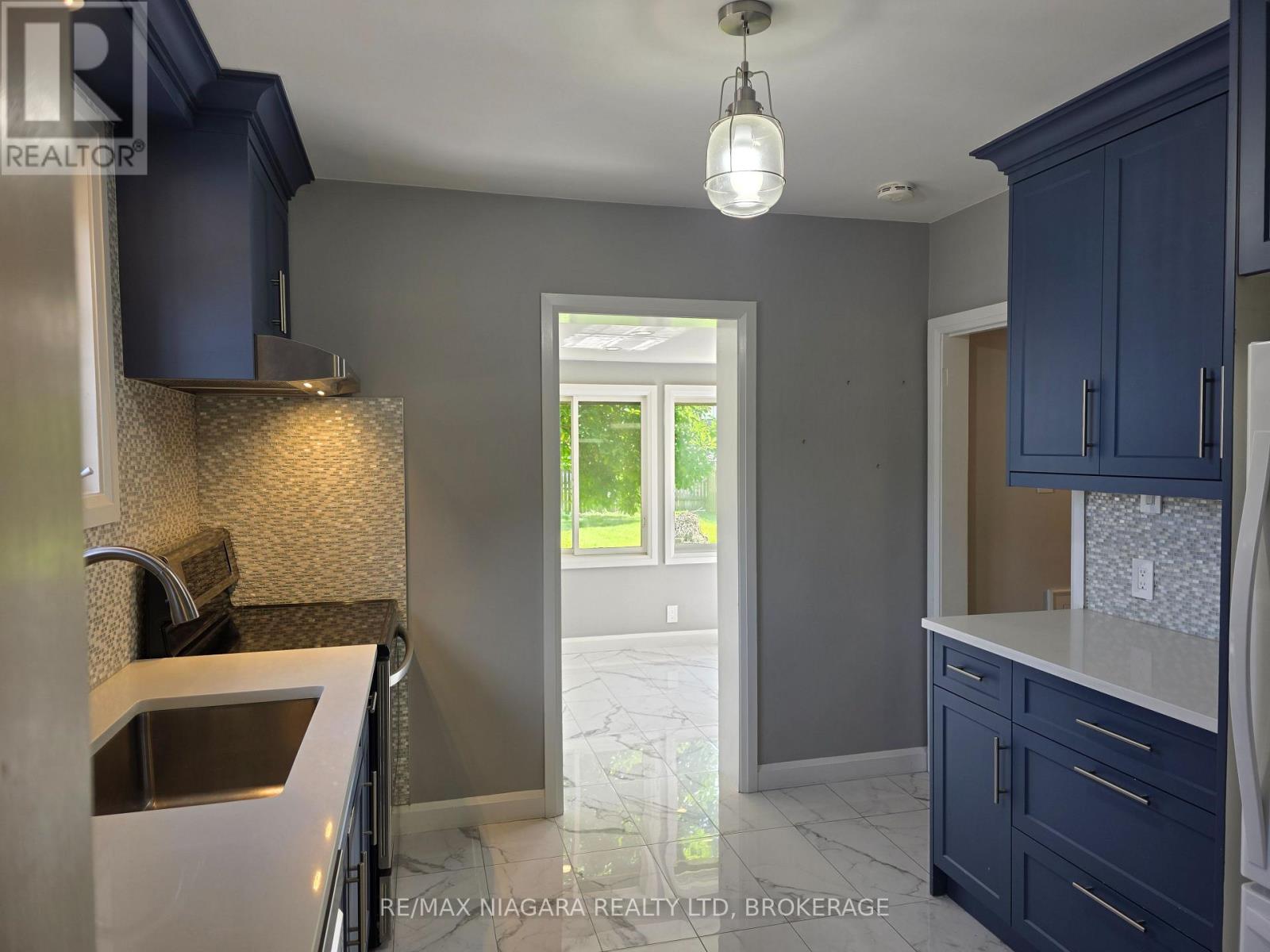 5944 Dorchester Road, Niagara Falls, Ontario  L2G 5S9 - Photo 19 - X13724626