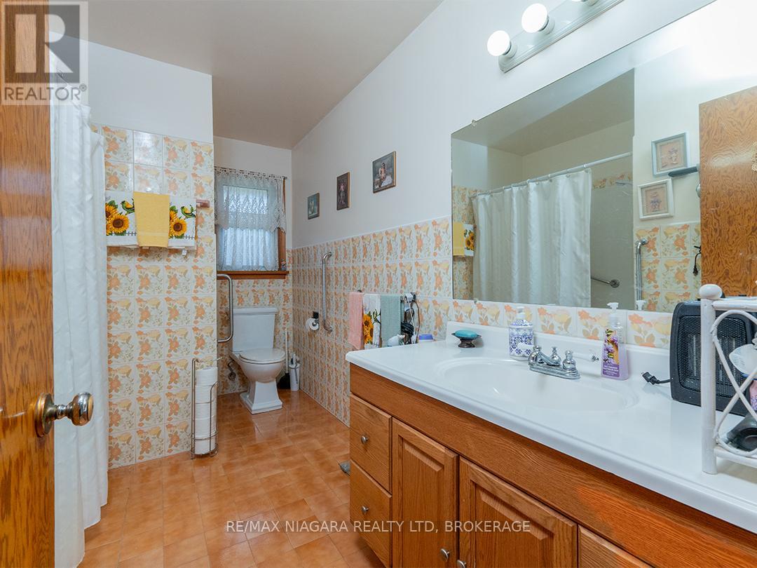90 John Street, Port Colborne, Ontario  L3K 1R2 - Photo 16 - X13725484