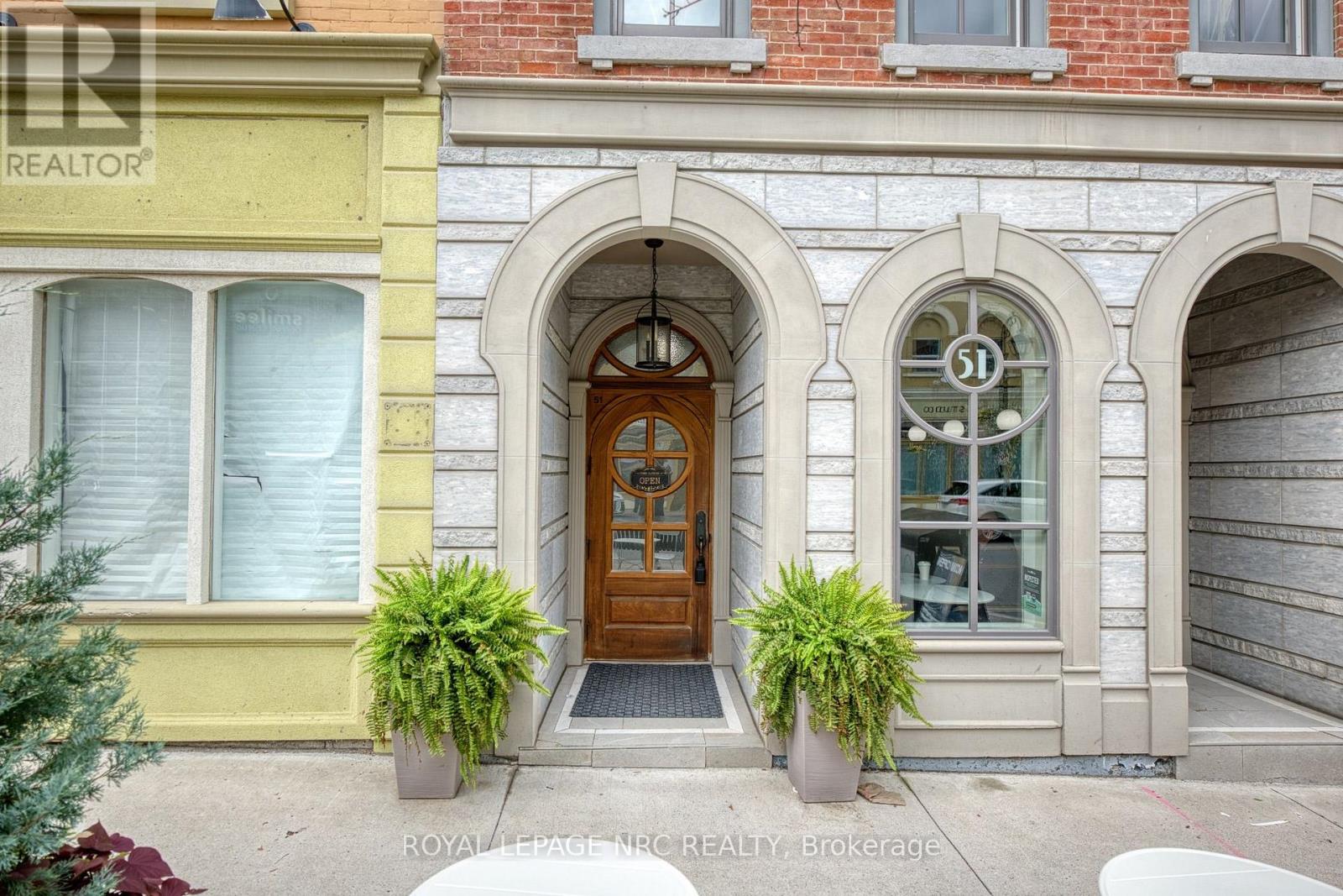 51 Front Street S, Thorold, Ontario  L2V 1W8 - Photo 3 - X13725504