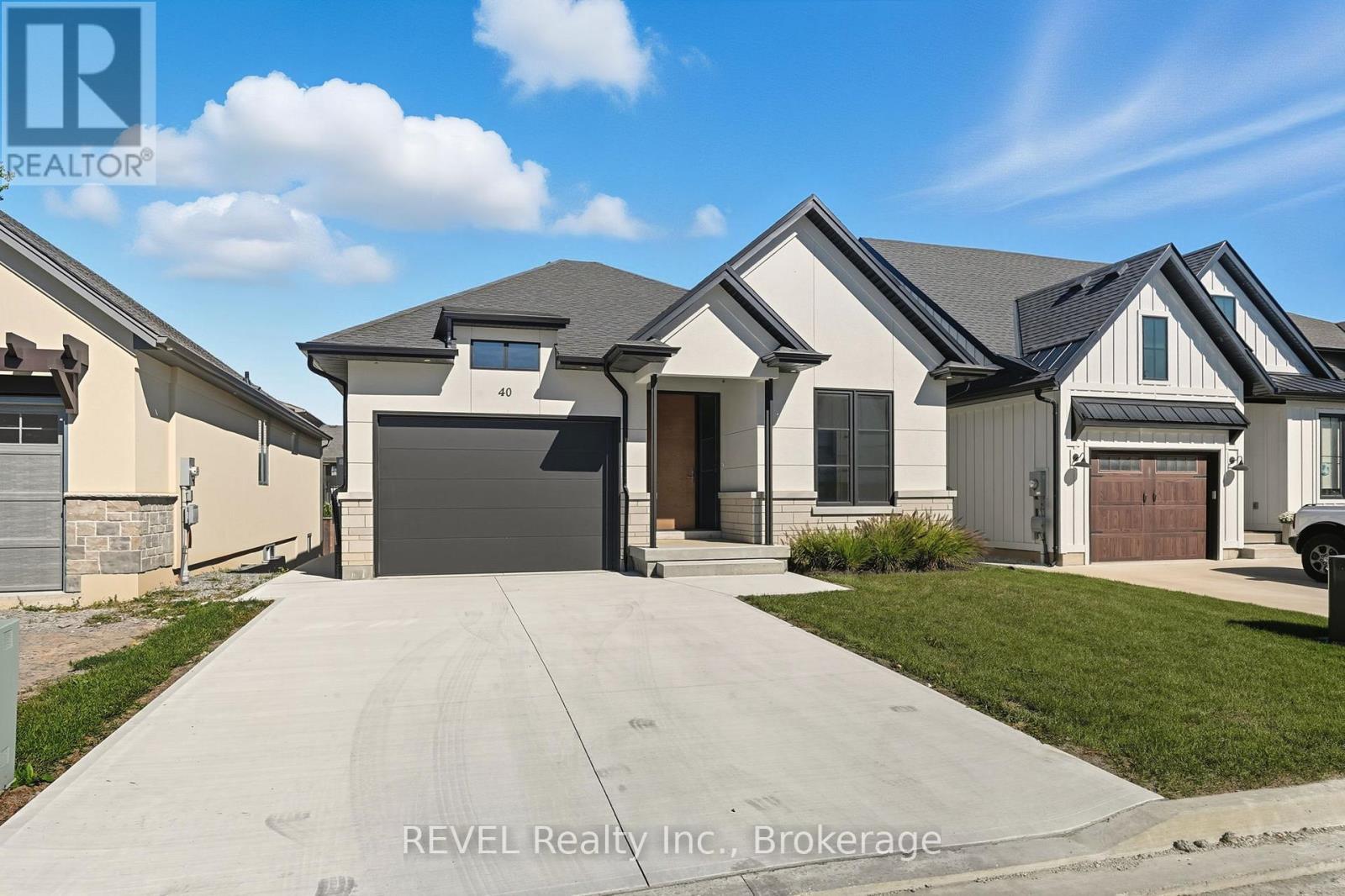 40 Ivy Crescent, Thorold, Ontario  L2V 0J9 - Photo 2 - X13725610