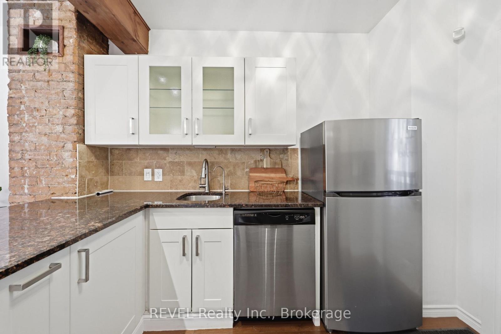 128 Robert Street, Hamilton, Ontario  L8L 2P6 - Photo 12 - X13727516