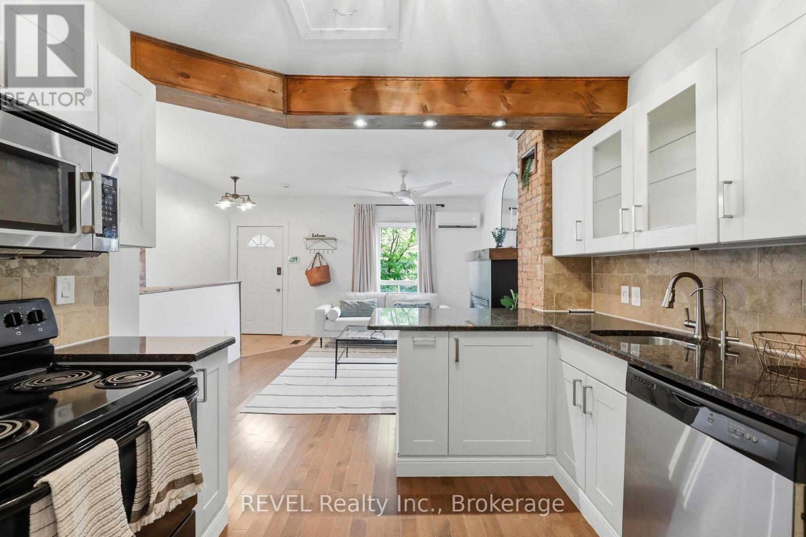 128 Robert Street, Hamilton, Ontario  L8L 2P6 - Photo 15 - X13727516