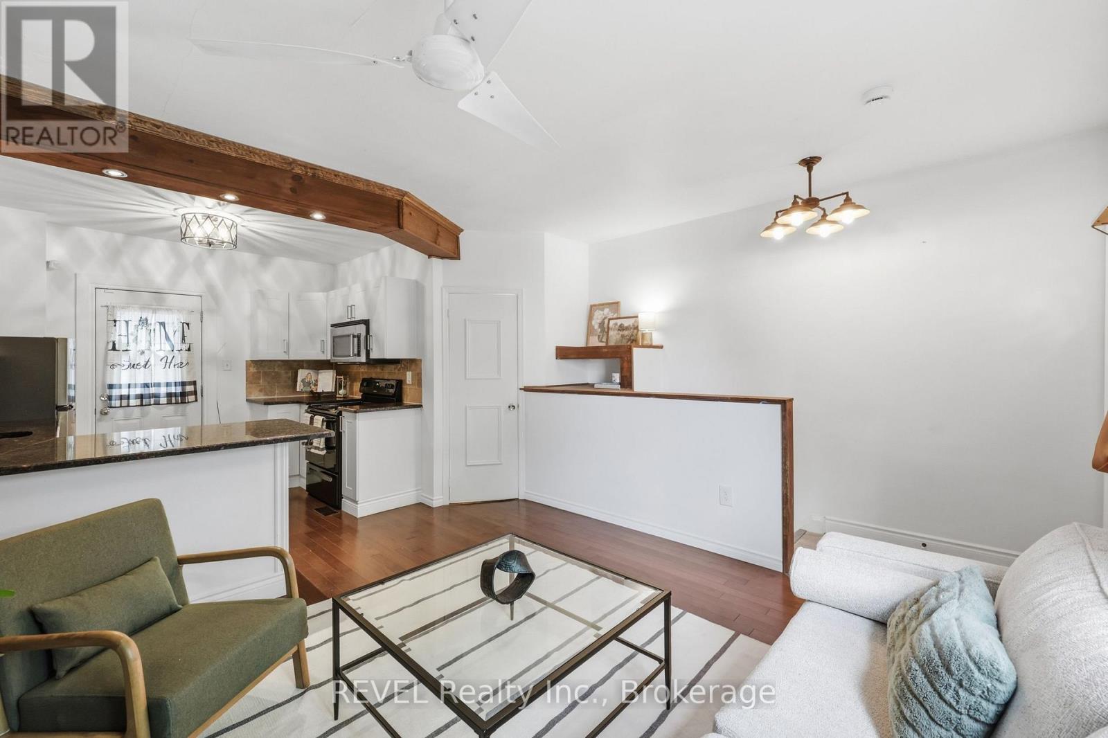 128 Robert Street, Hamilton, Ontario  L8L 2P6 - Photo 8 - X13727516