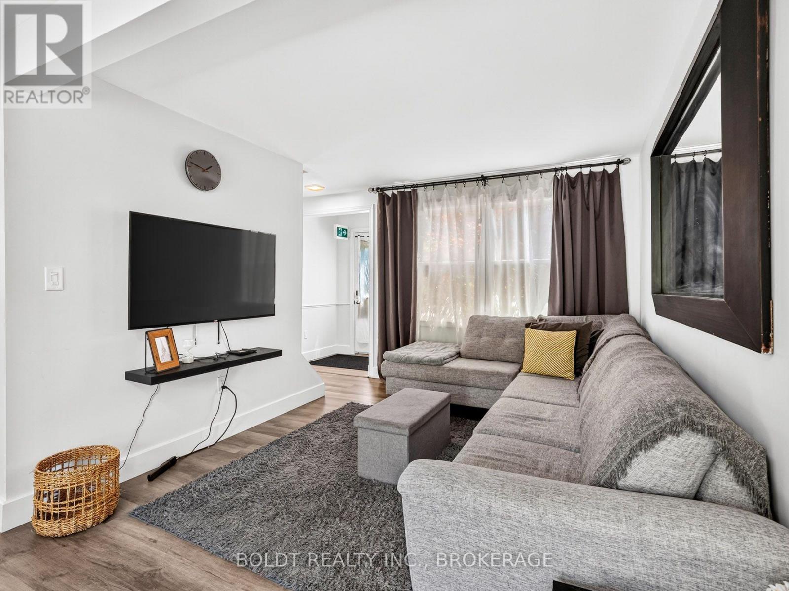 642 Penner Road, Niagara-On-The-Lake, Ontario  L0S 1J0 - Photo 14 - X13727642