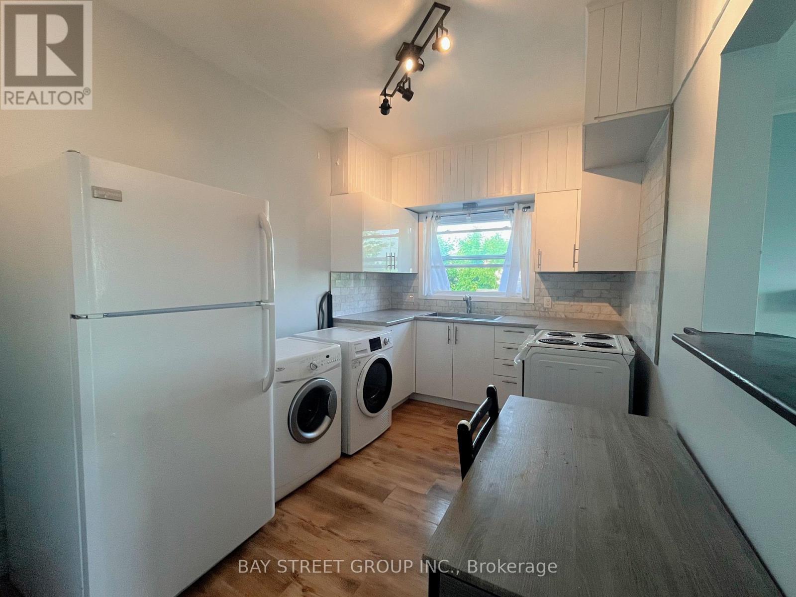 Front - 70 Courtwright Street, Fort Erie, Ontario  L2A 2R7 - Photo 5 - X13727776