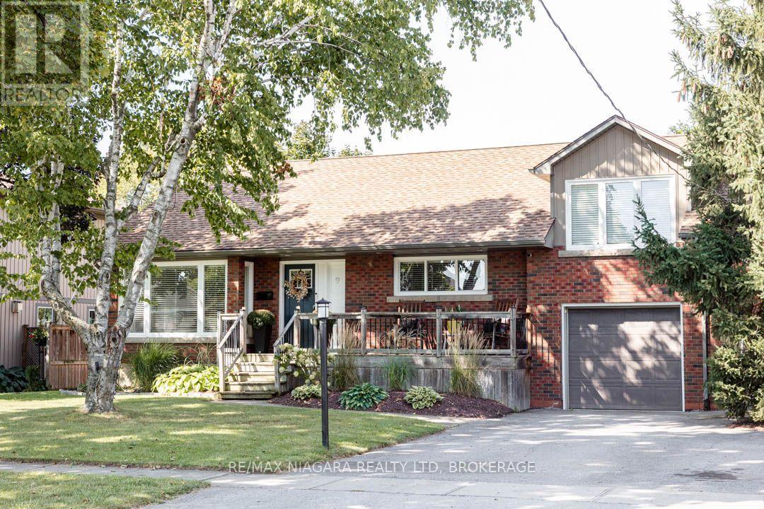 9 Youngblut Avenue, St. Catharines, Ontario  L2N 1M9 - Photo 1 - X13730064
