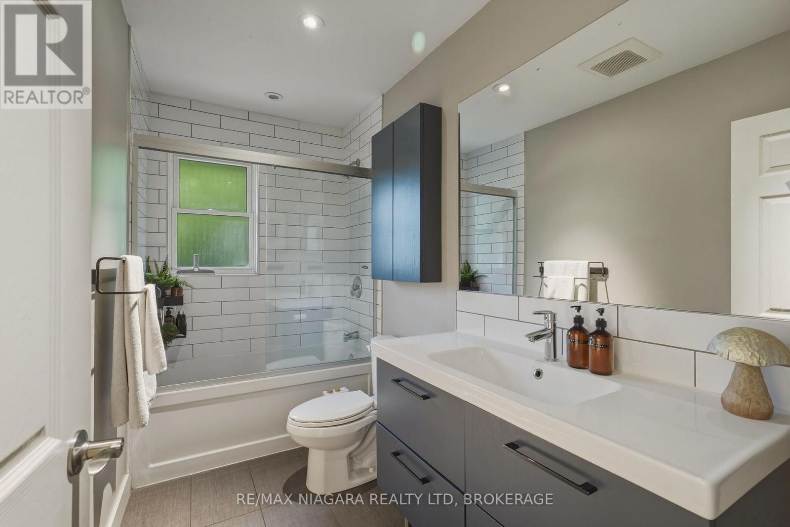 9 Youngblut Avenue, St. Catharines, Ontario  L2N 1M9 - Photo 25 - X13730064
