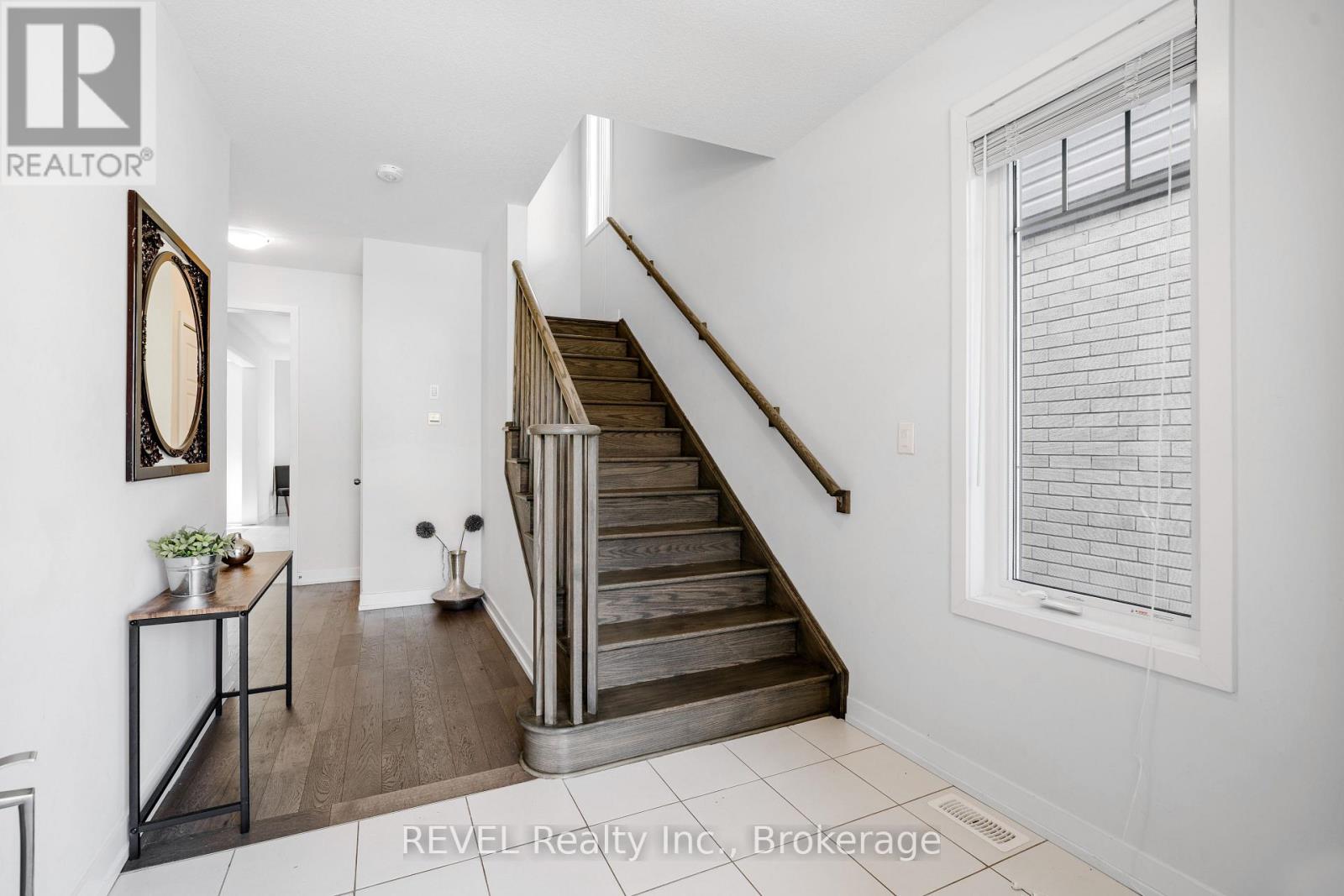 111 Sunflower Crescent, Thorold, Ontario  L3B 0L1 - Photo 5 - X13732972