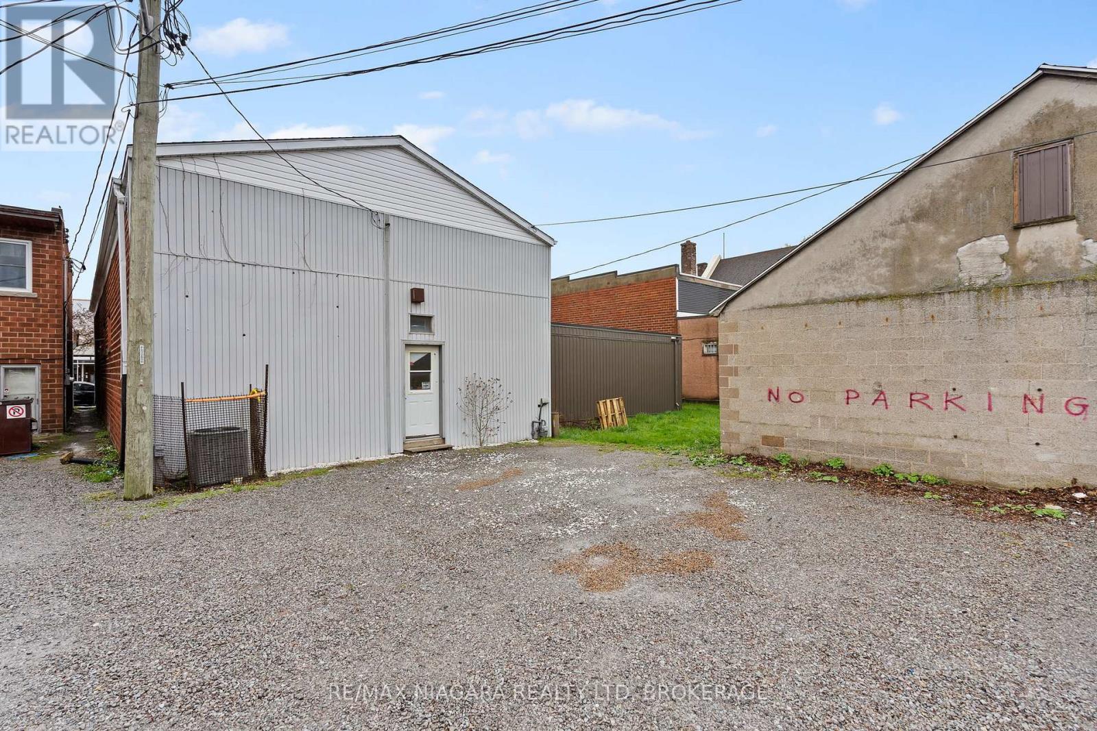 216 King Street, Port Colborne, Ontario  L3K 4G7 - Photo 16 - X13733490