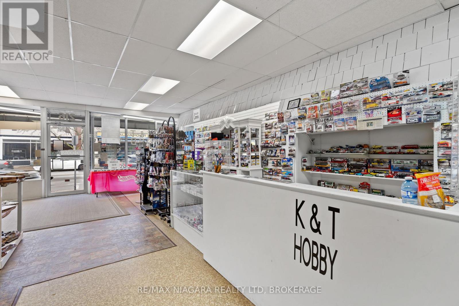 216 King Street, Port Colborne, Ontario  L3K 4G7 - Photo 4 - X13733490
