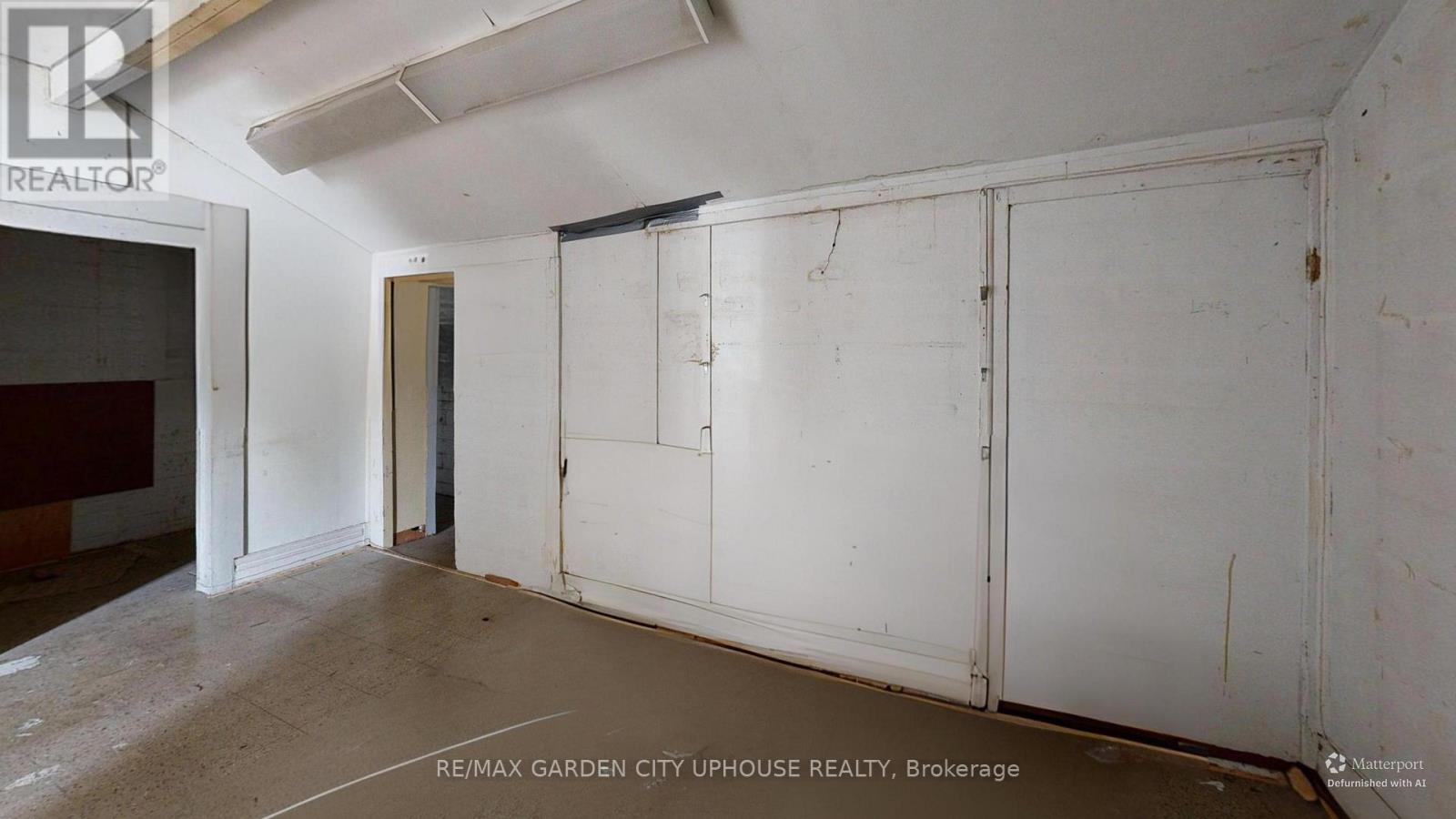 71 Queen Street, St. Catharines, Ontario  L2R 5G9 - Photo 8 - X13733740