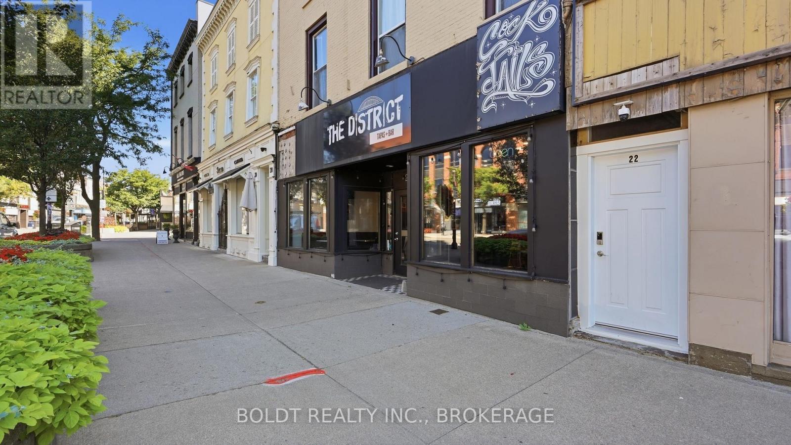 24 St. Paul Street, St. Catharines, Ontario  L2R 3M2 - Photo 3 - X13735106