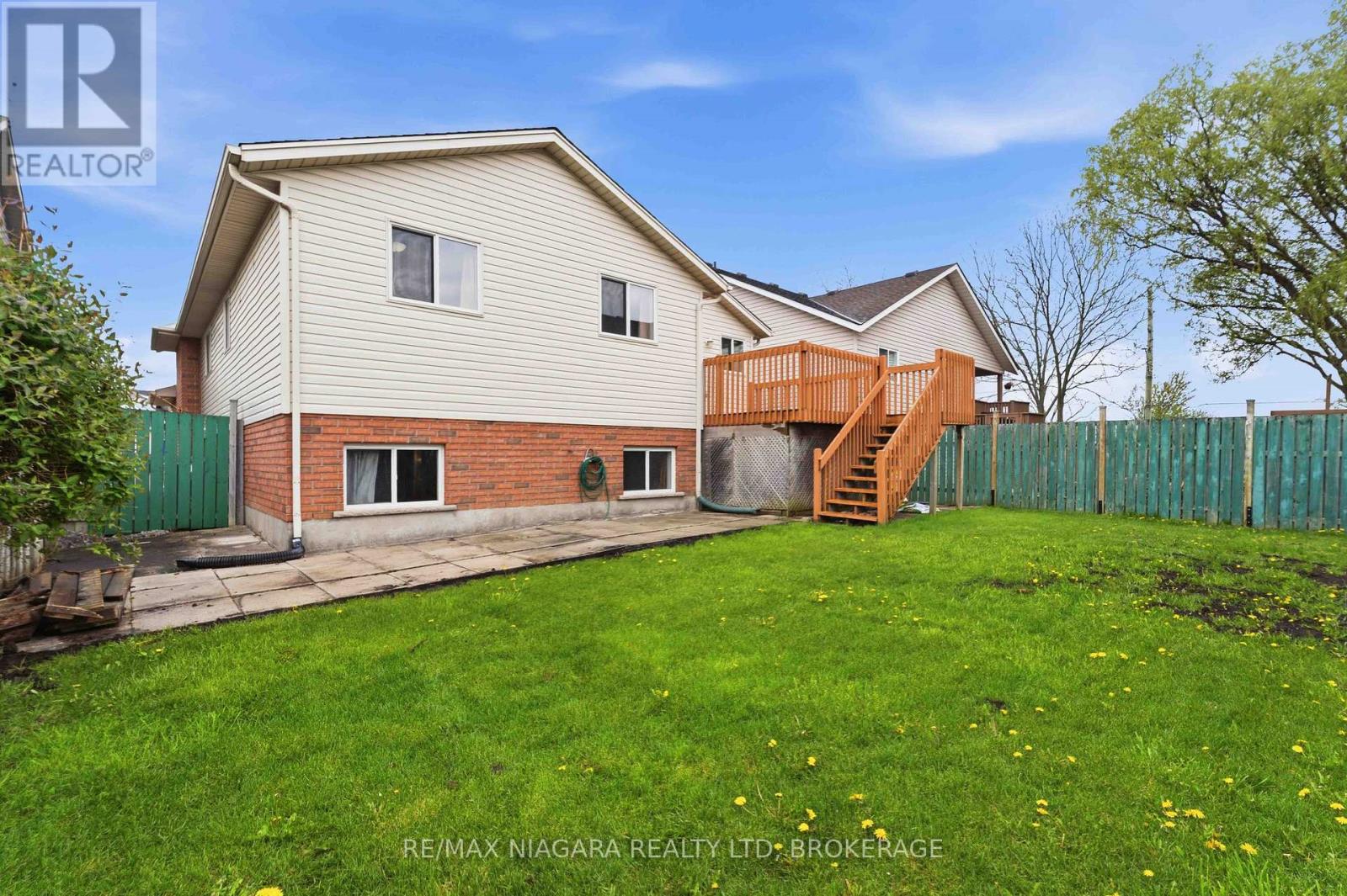 8253 Costabile Drive, Niagara Falls, Ontario  L2H 3L2 - Photo 19 - X13735276