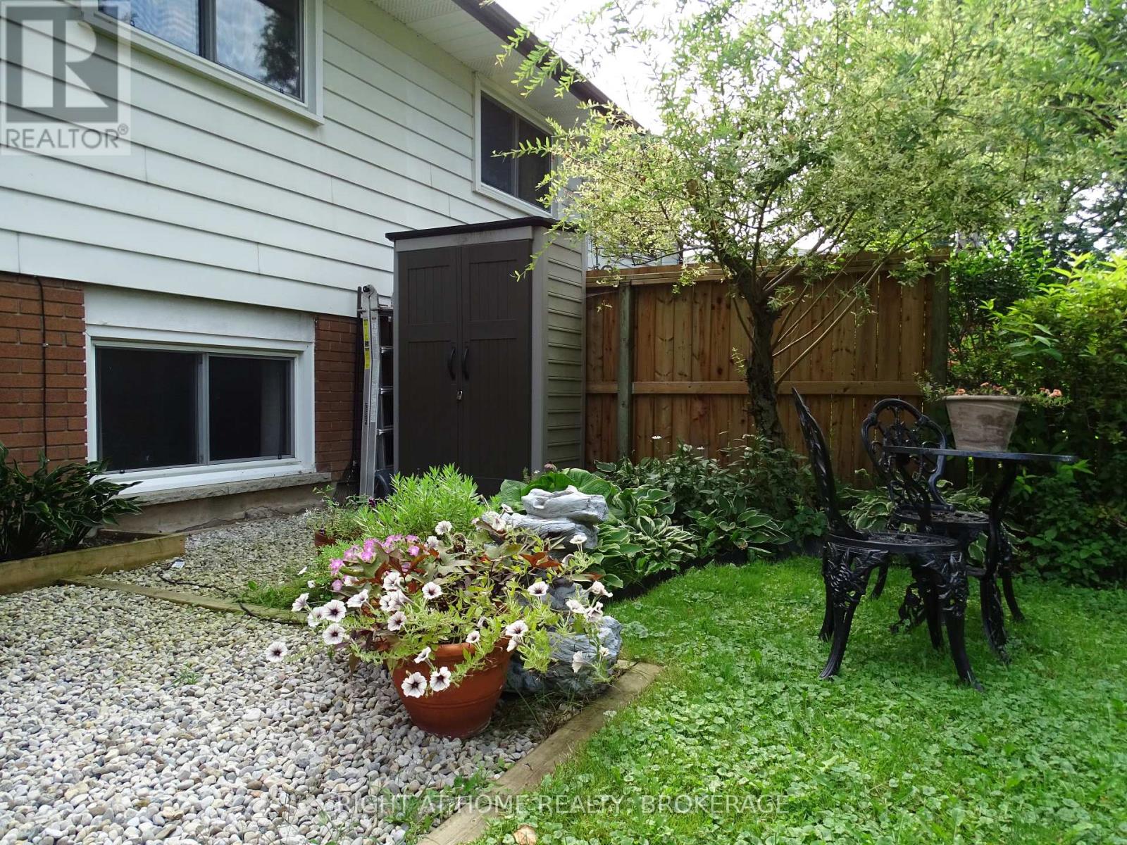 6763 Wilinger Street, Niagara Falls, Ontario  L2J 2B4 - Photo 6 - X13735284
