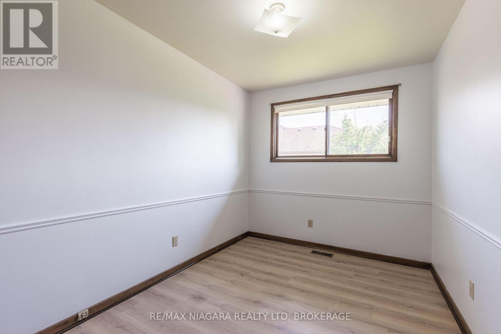 29 Granada Drive, St. Catharines, Ontario  L2N 2S4 - Photo 14 - X13736254