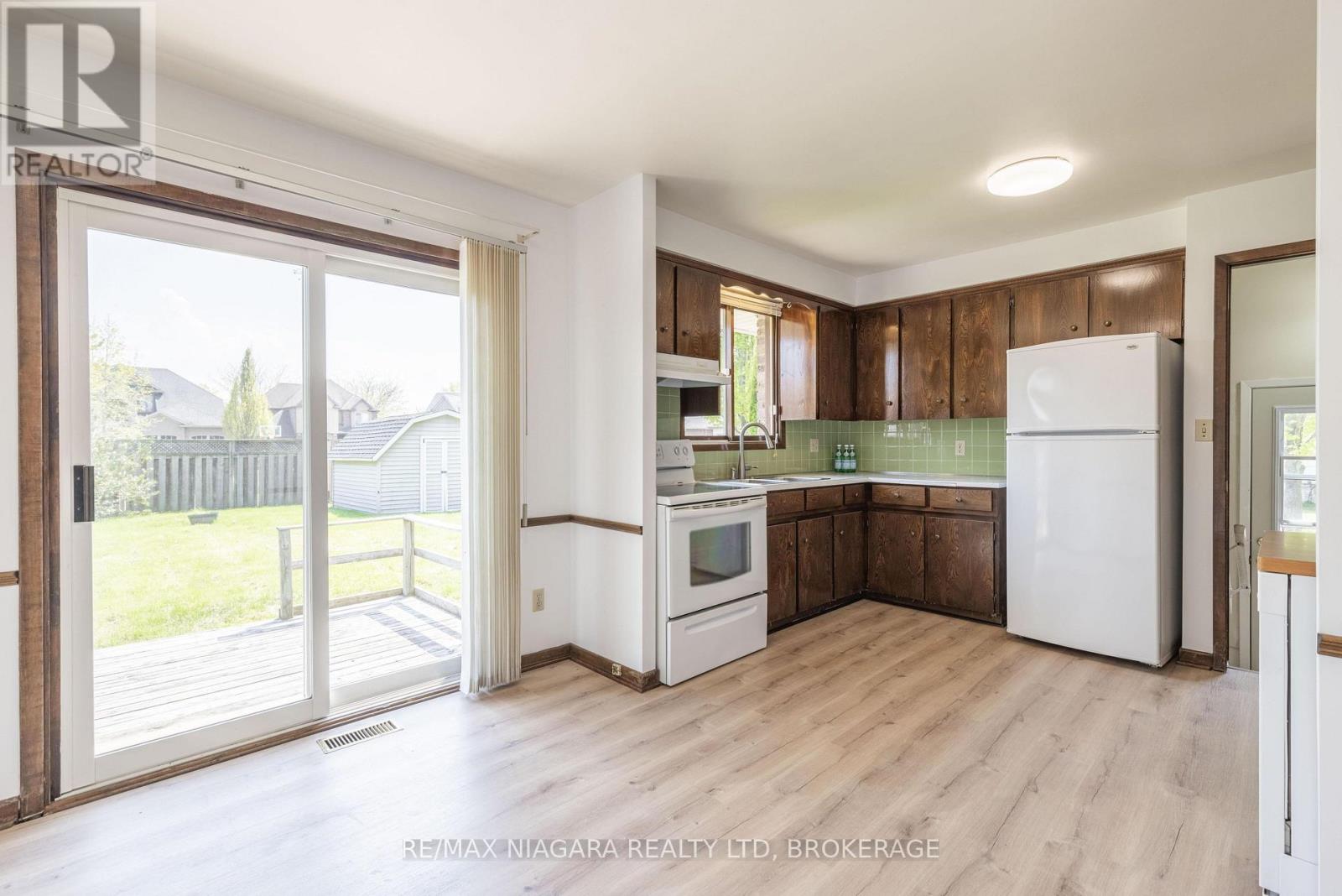 29 Granada Drive, St. Catharines, Ontario  L2N 2S4 - Photo 8 - X13736254