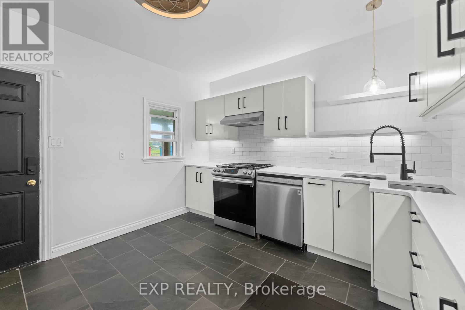 76 Bell Street, Port Colborne, Ontario  L3K 1H6 - Photo 7 - X13736376