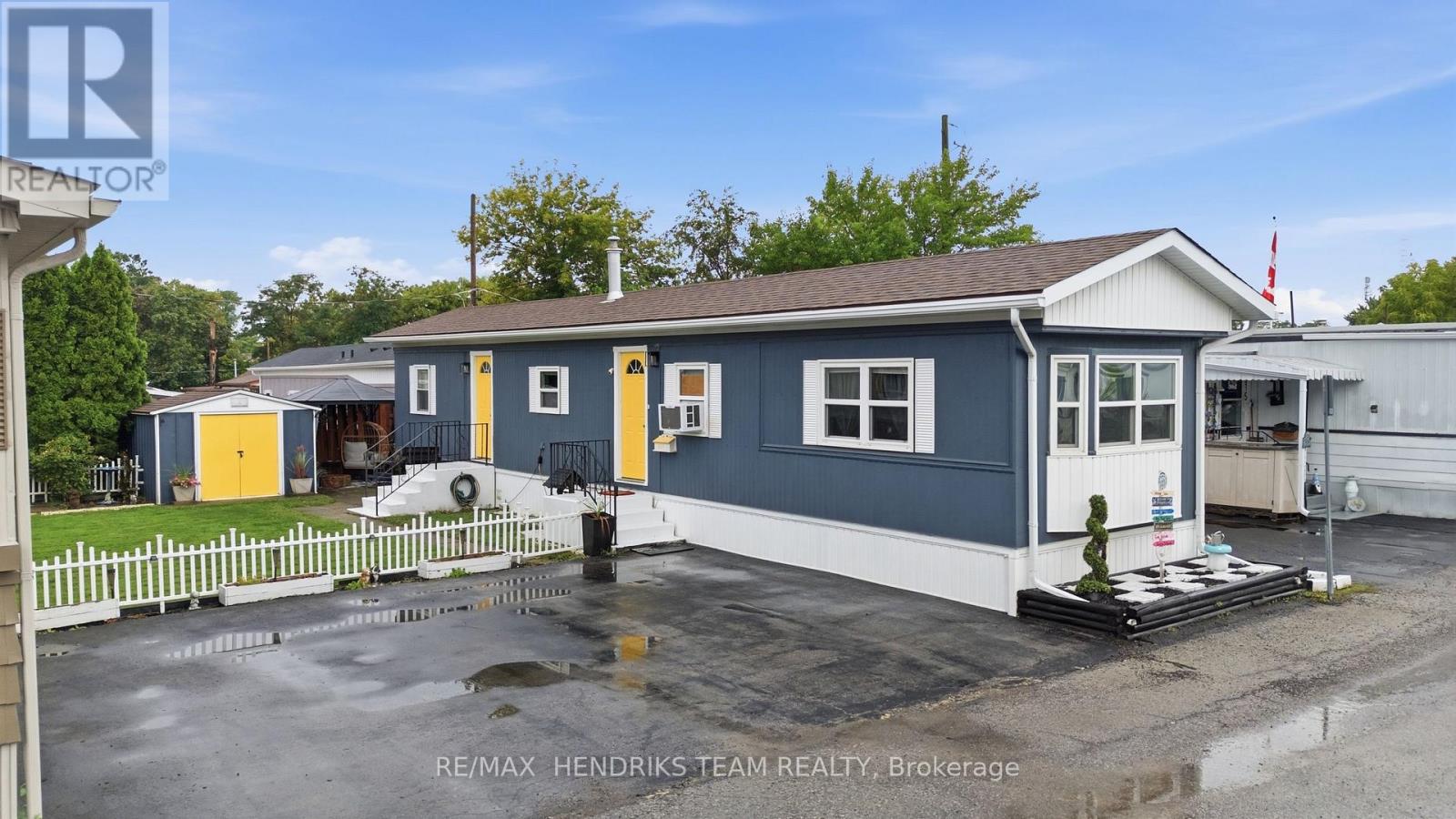 317 - 241 St. Paul Street W, St. Catharines, Ontario  L2S 2E5 - Photo 1 - X13736498