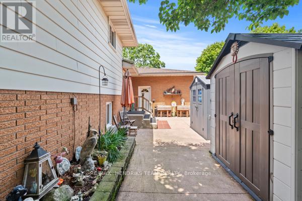 33 Meadowbrook Crescent, St. Catharines, Ontario  L2M 7G8 - Photo 30 - X13737302