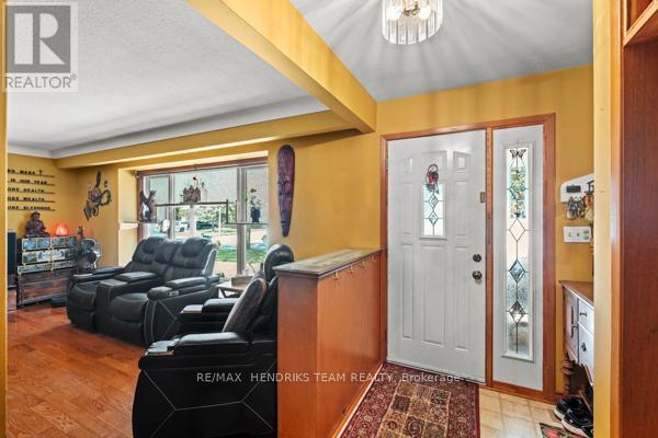 33 Meadowbrook Crescent, St. Catharines, Ontario  L2M 7G8 - Photo 5 - X13737302