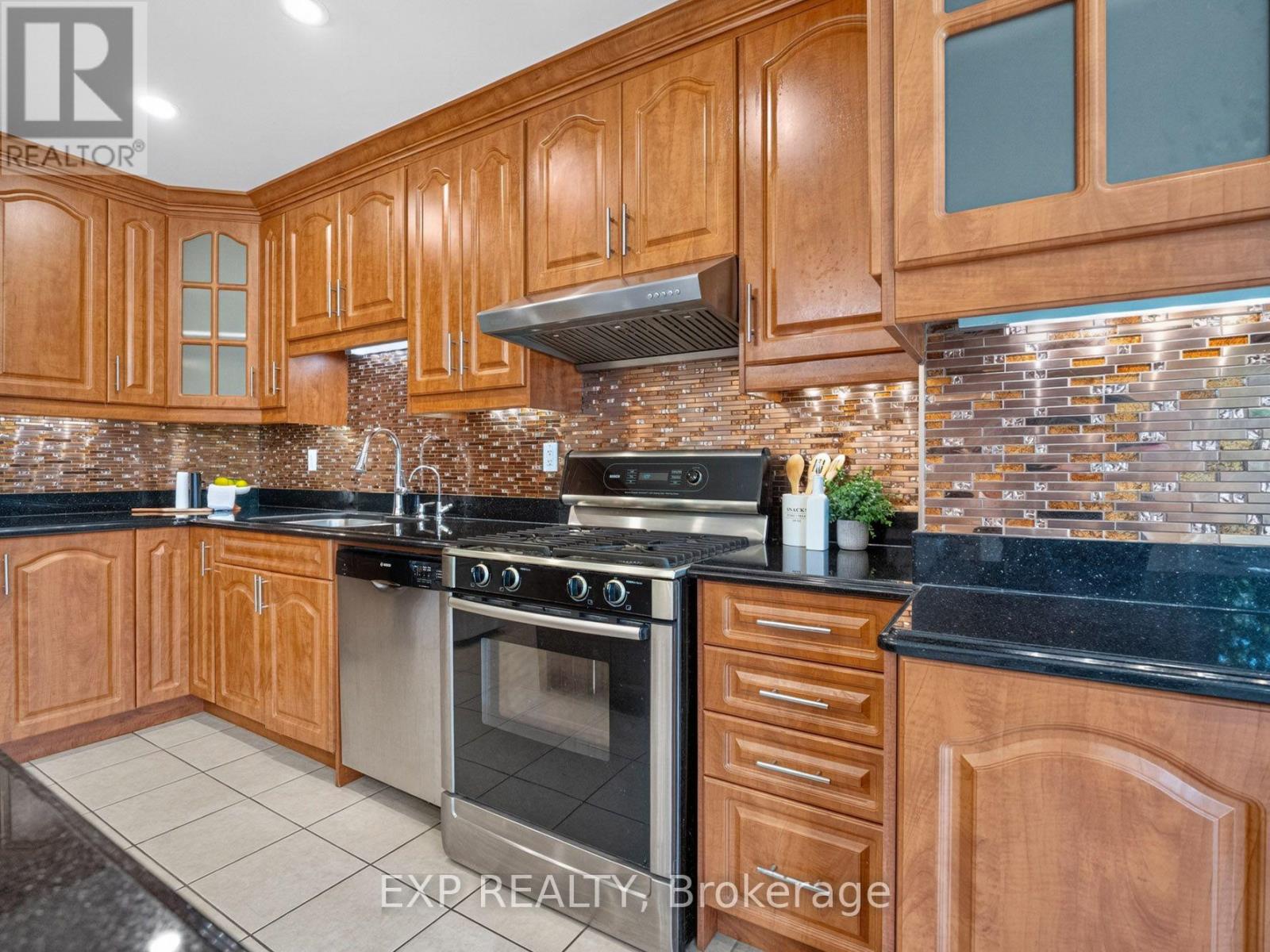 6560 St. Michael Avenue, Niagara Falls, Ontario  L2H 2Z4 - Photo 16 - X13737716