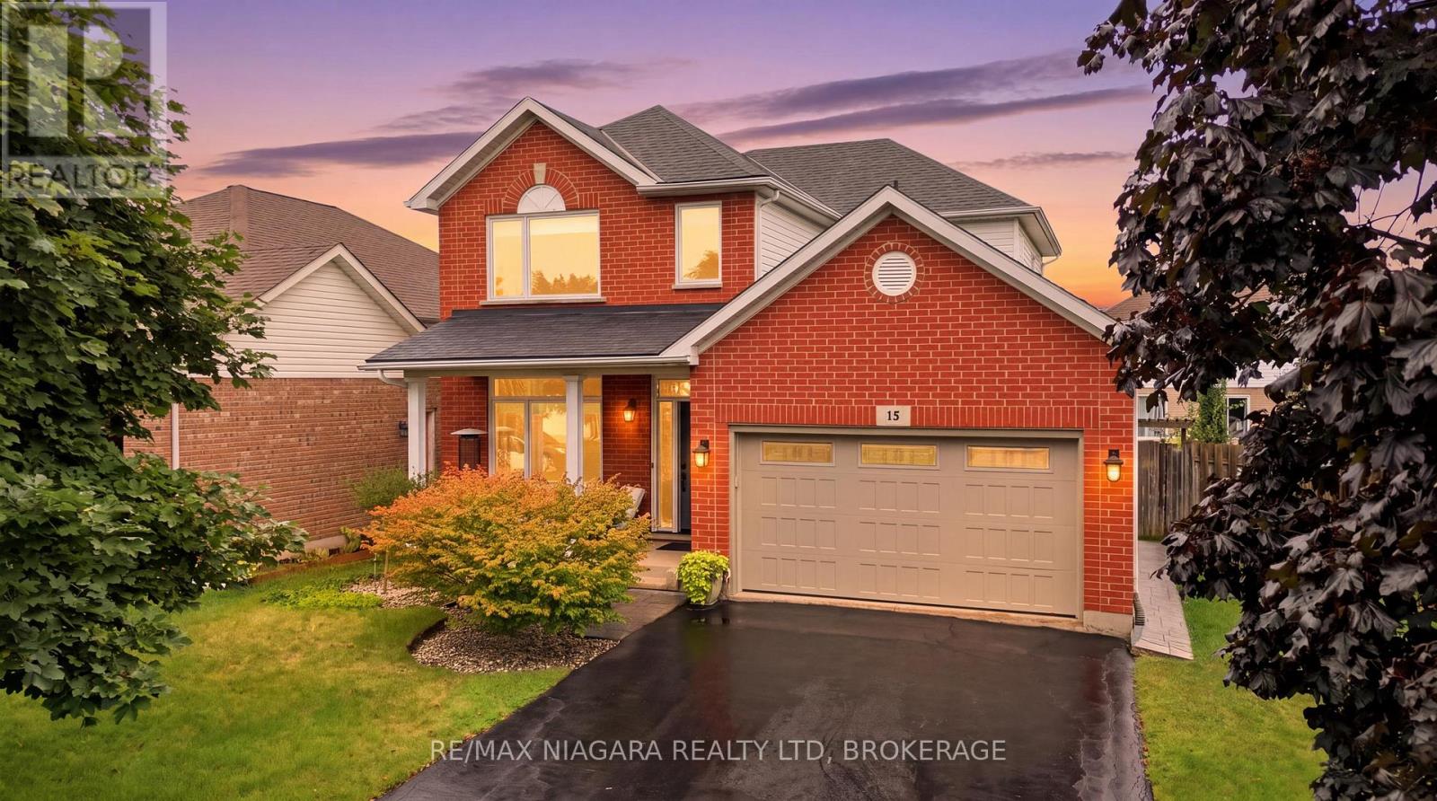 15 Cozocar Crescent, St. Catharines, Ontario  L2S 3Y5 - Photo 1 - X13737724