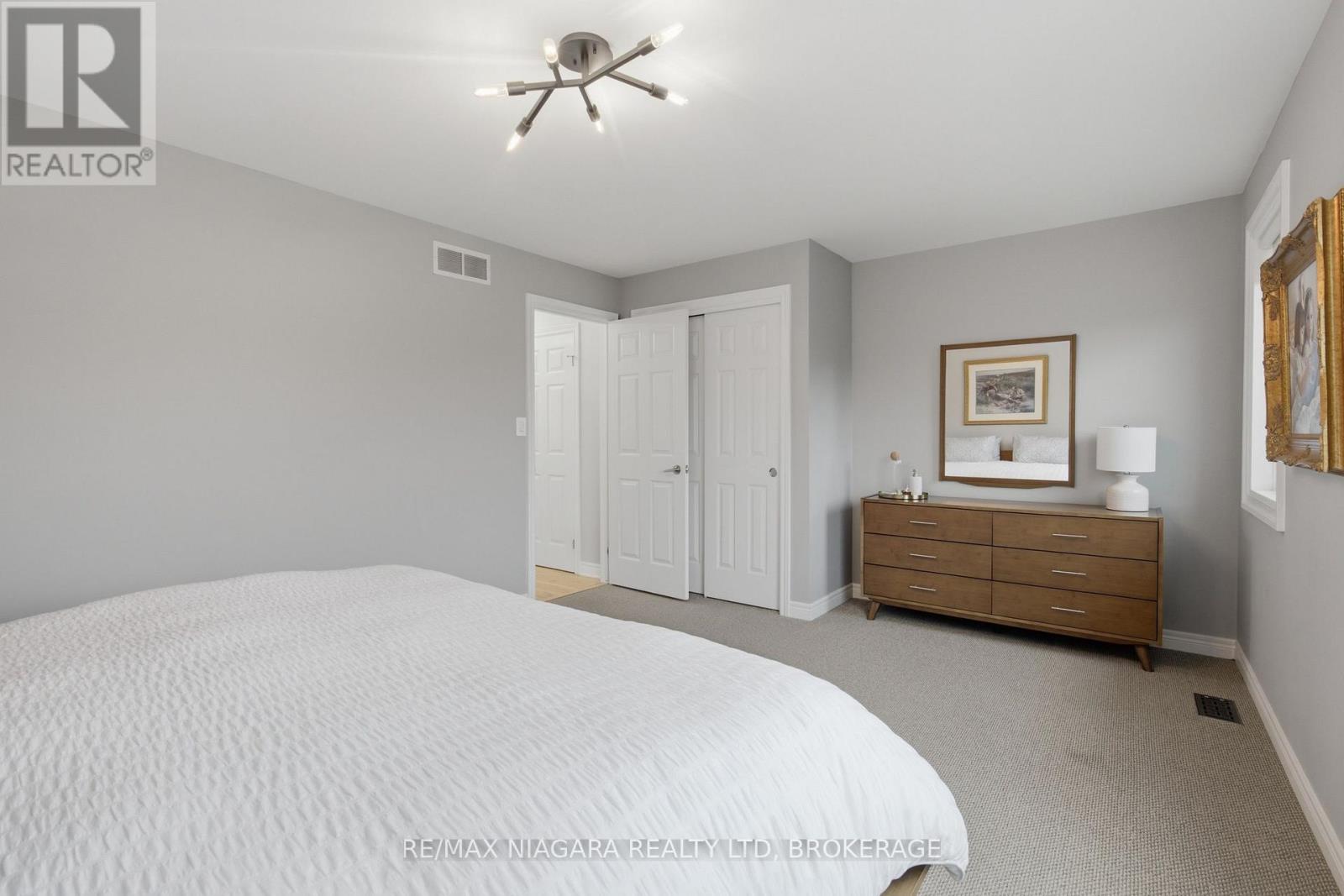 15 Cozocar Crescent, St. Catharines, Ontario  L2S 3Y5 - Photo 5 - X13737724