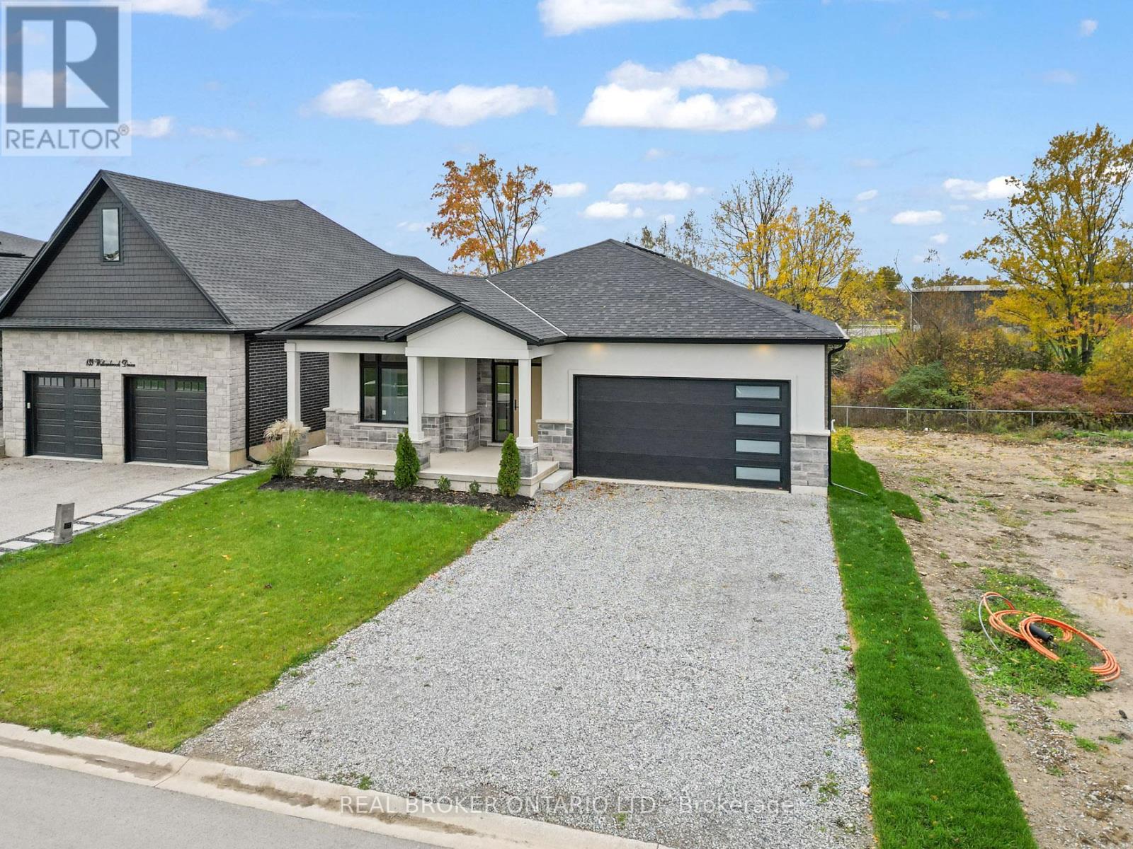 149 Willowbrook Drive, Welland, Ontario  L3C 0G2 - Photo 1 - X13737962