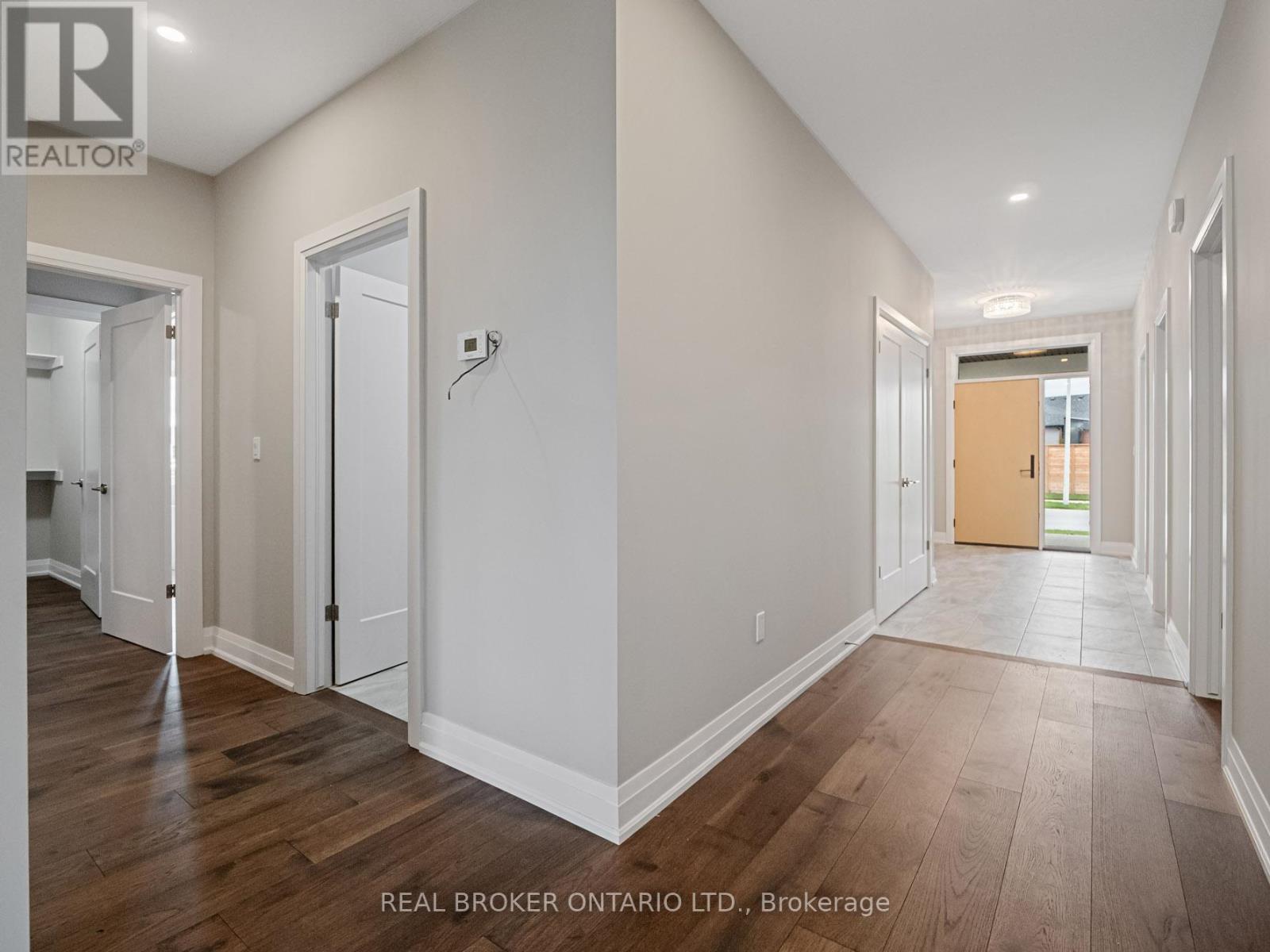 149 Willowbrook Drive, Welland, Ontario  L3C 0G2 - Photo 9 - X13737962