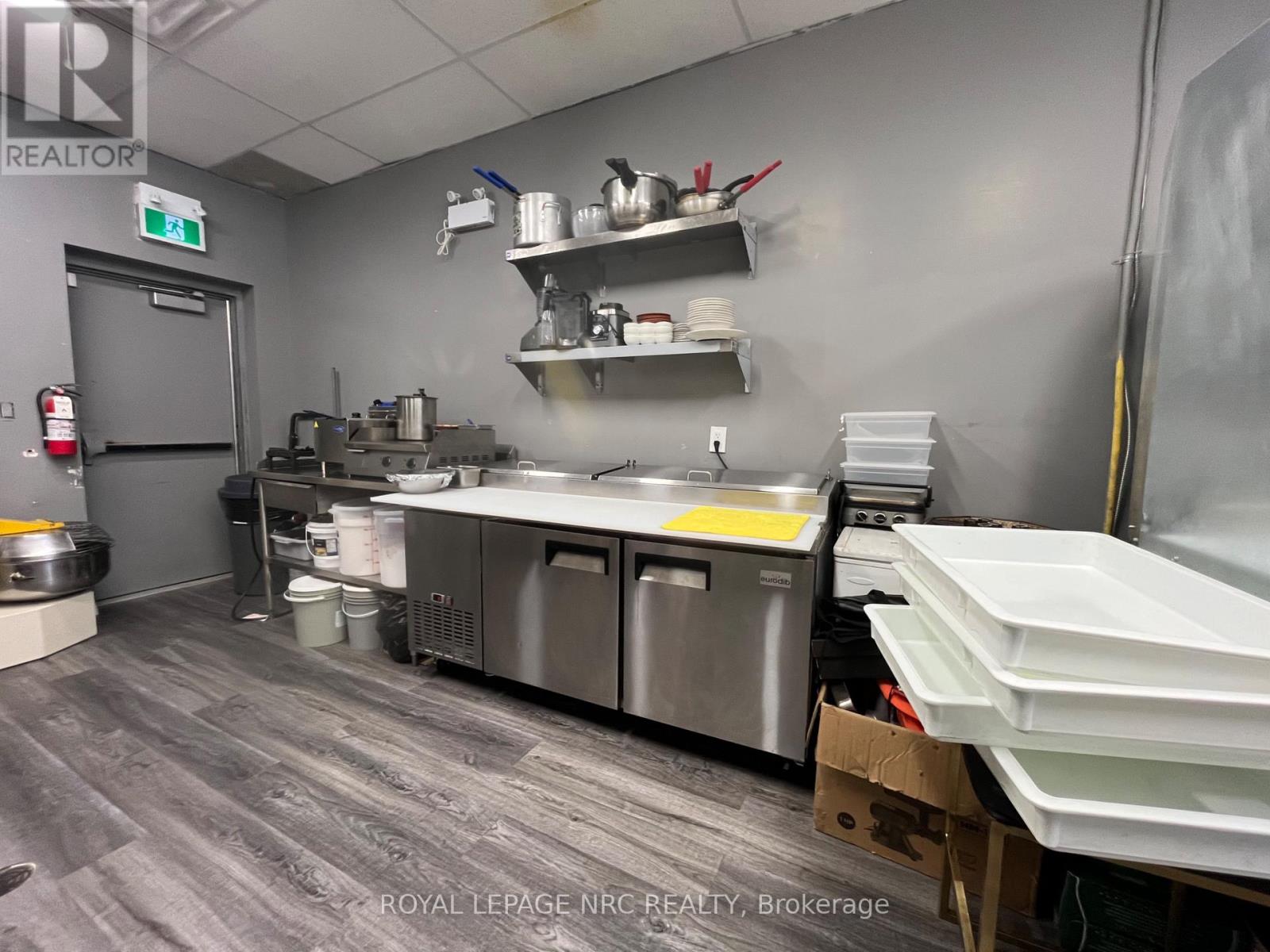 Unit# 6 - 191 Welland Avenue, St. Catharines, Ontario  L2R 2P2 - Photo 16 - X13738146