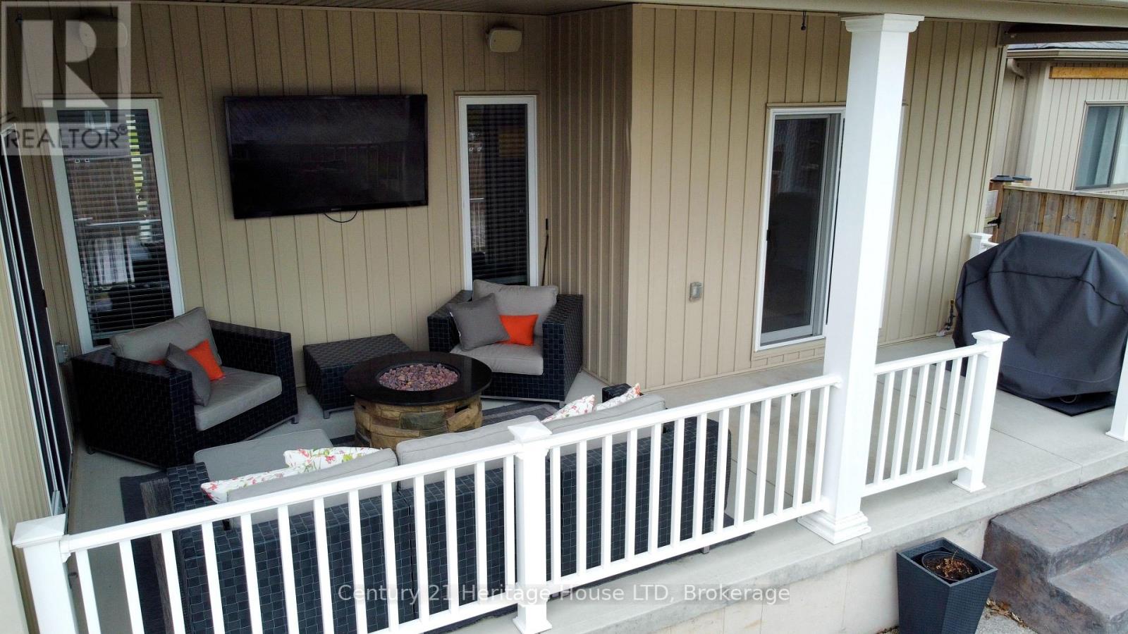 3984 Village Creek Drive, Fort Erie, Ontario  L0S 1S0 - Photo 4 - X13739188