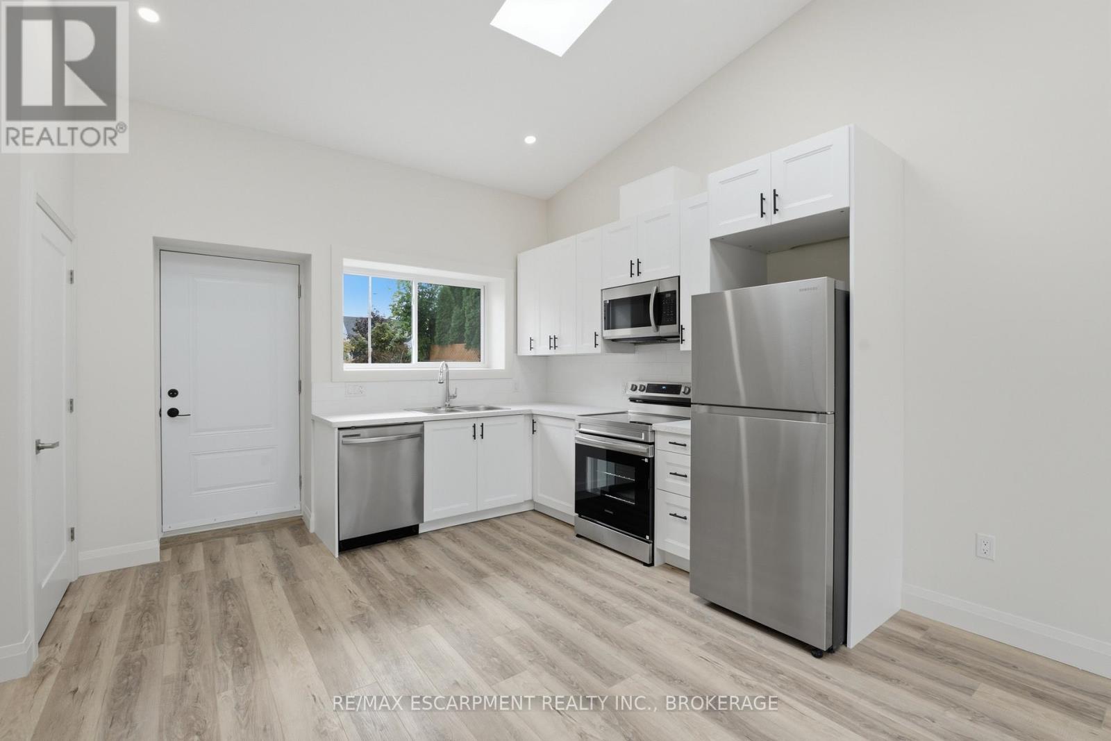3 - 18 Princess Street, St. Catharines, Ontario  L2P 2R1 - Photo 4 - X13740158