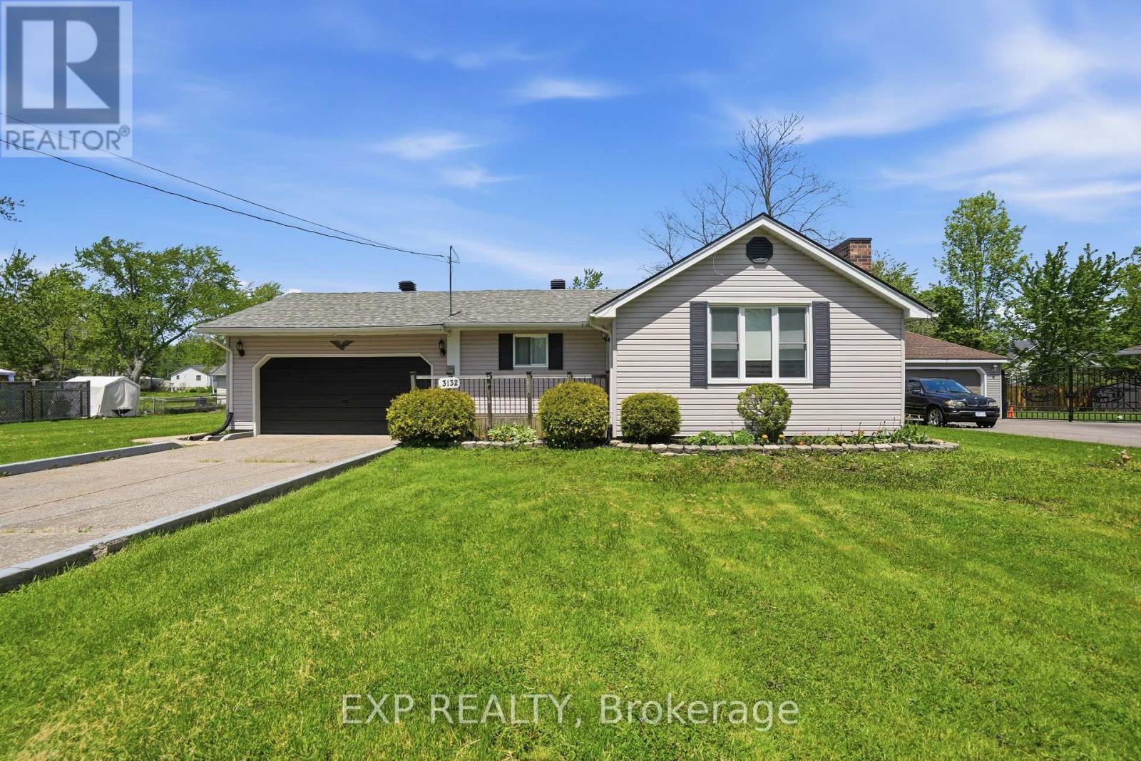 3132 Evadere Avenue, Fort Erie, Ontario  L0S 1N0 - Photo 1 - X13740420