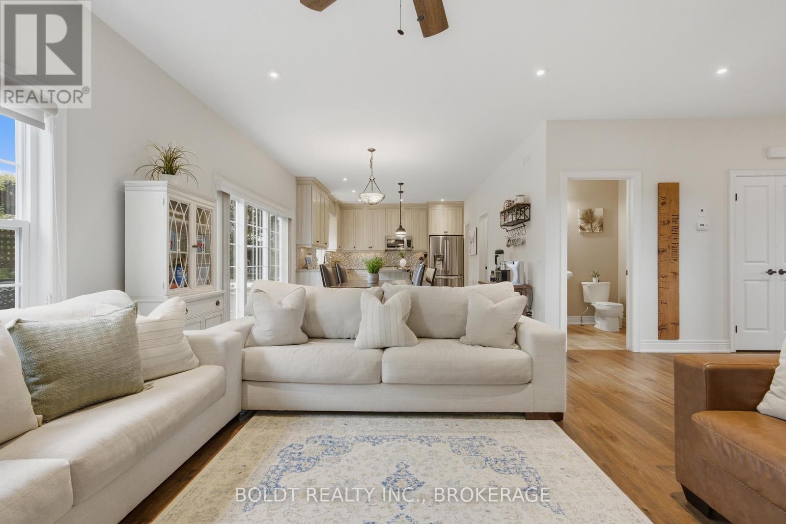 5 Gossen Drive, Niagara-On-The-Lake, Ontario  L0S 1J0 - Photo 8 - X13741554