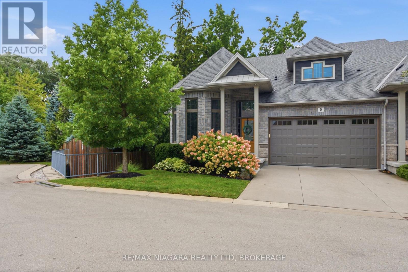 8 - 6 Tanner Circle, St. Catharines, Ontario  L2N 0A9 - Photo 1 - X13743298