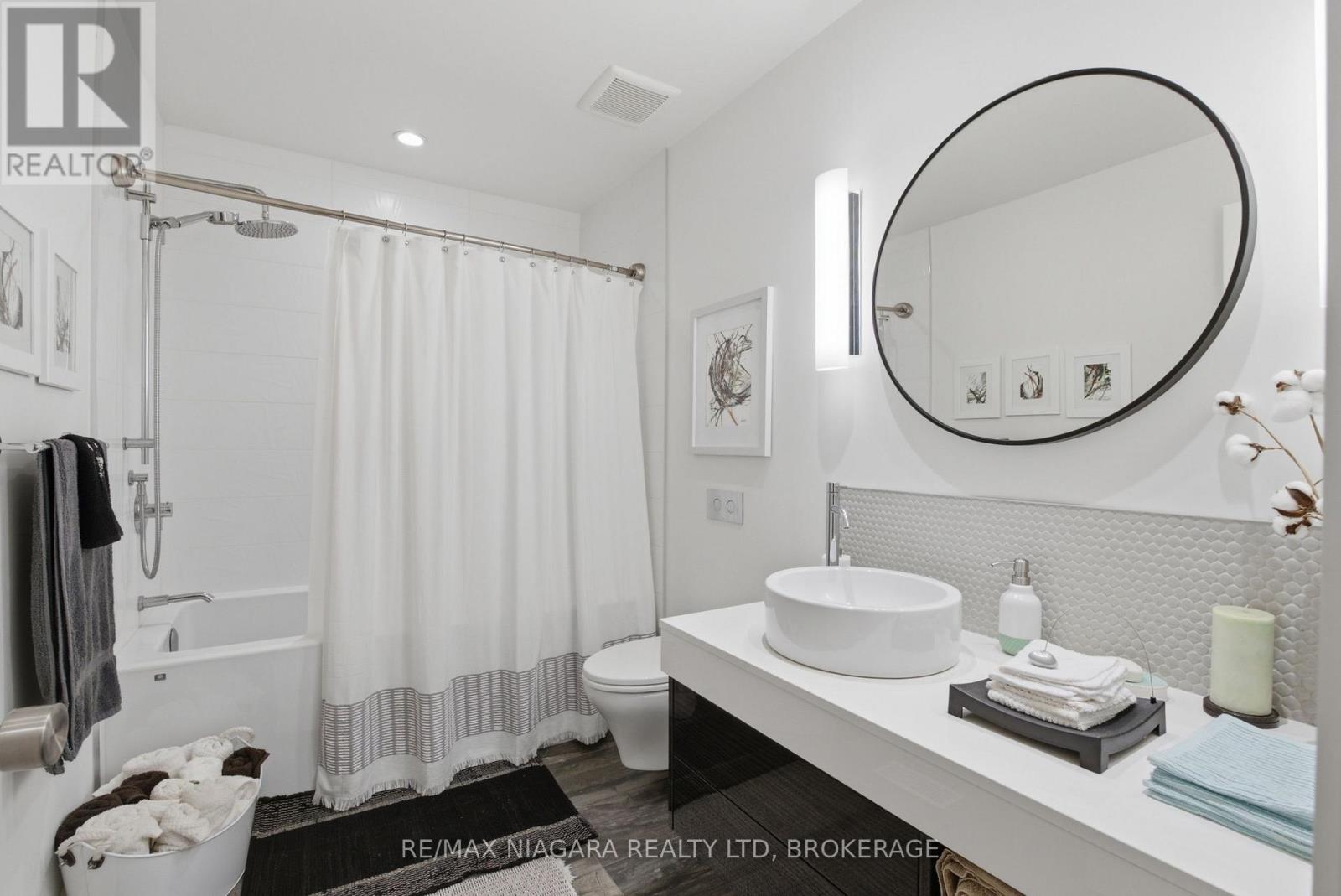 8 - 6 Tanner Circle, St. Catharines, Ontario  L2N 0A9 - Photo 32 - X13743298