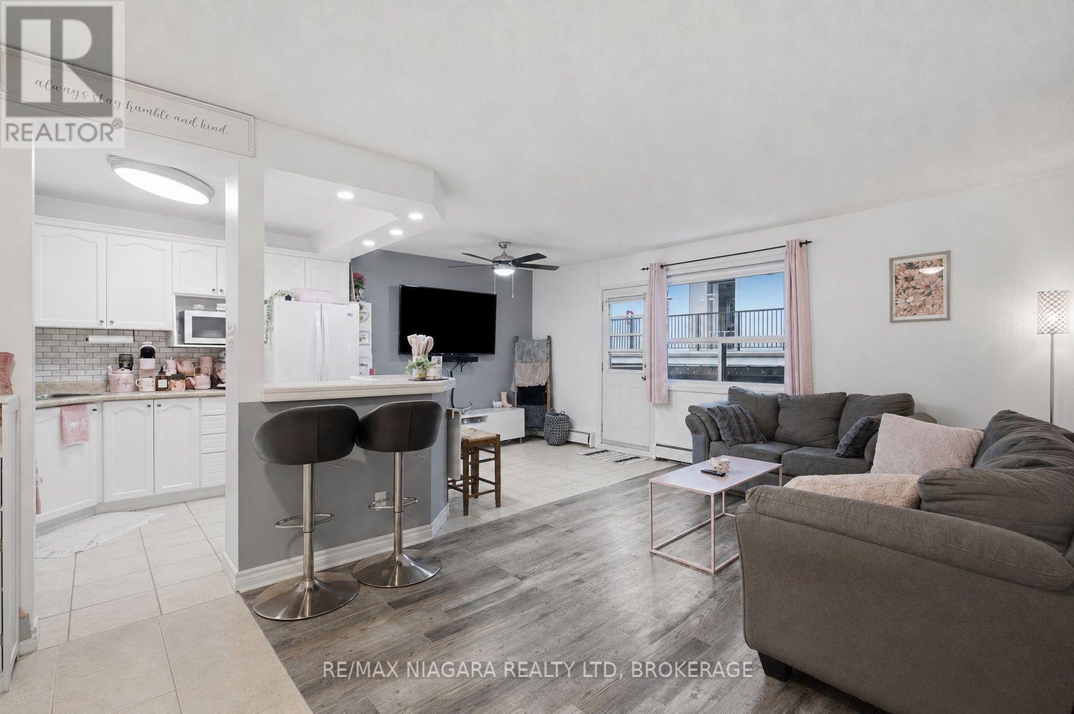 308 - 264 Oakdale Avenue, St. Catharines, Ontario  L2P 2K4 - Photo 1 - X13743472