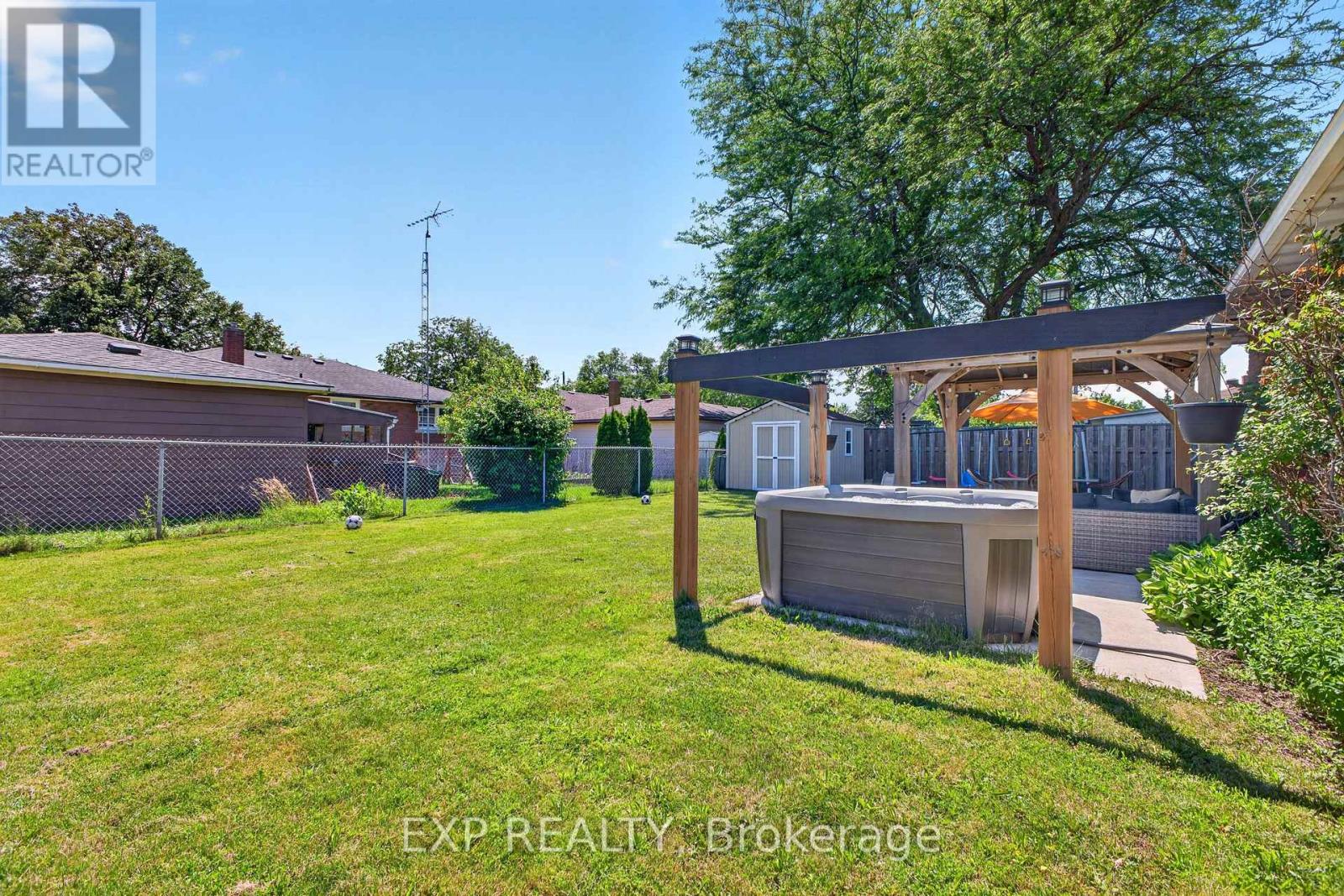 8 Dunraven Avenue, St. Catharines, Ontario  L2M 6A7 - Photo 41 - X13743778