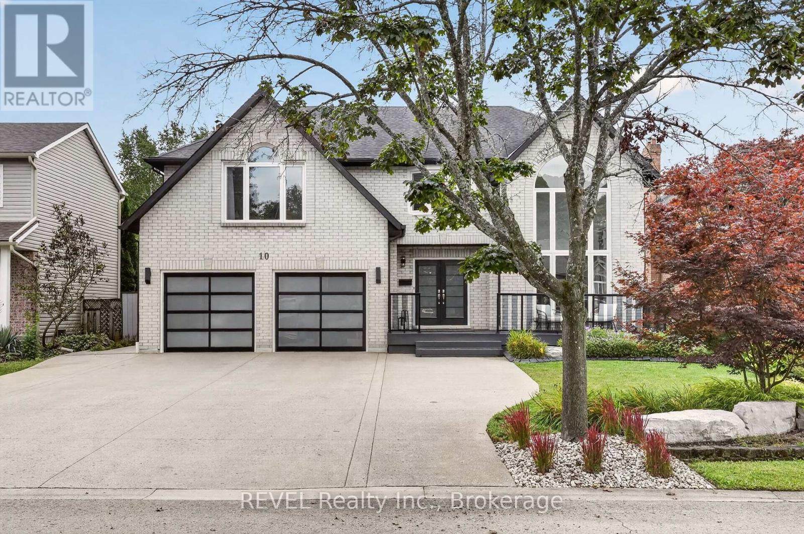 10 Meadowbrook Lane, Pelham, Ontario  L0S 1E4 - Photo 3 - X13743948
