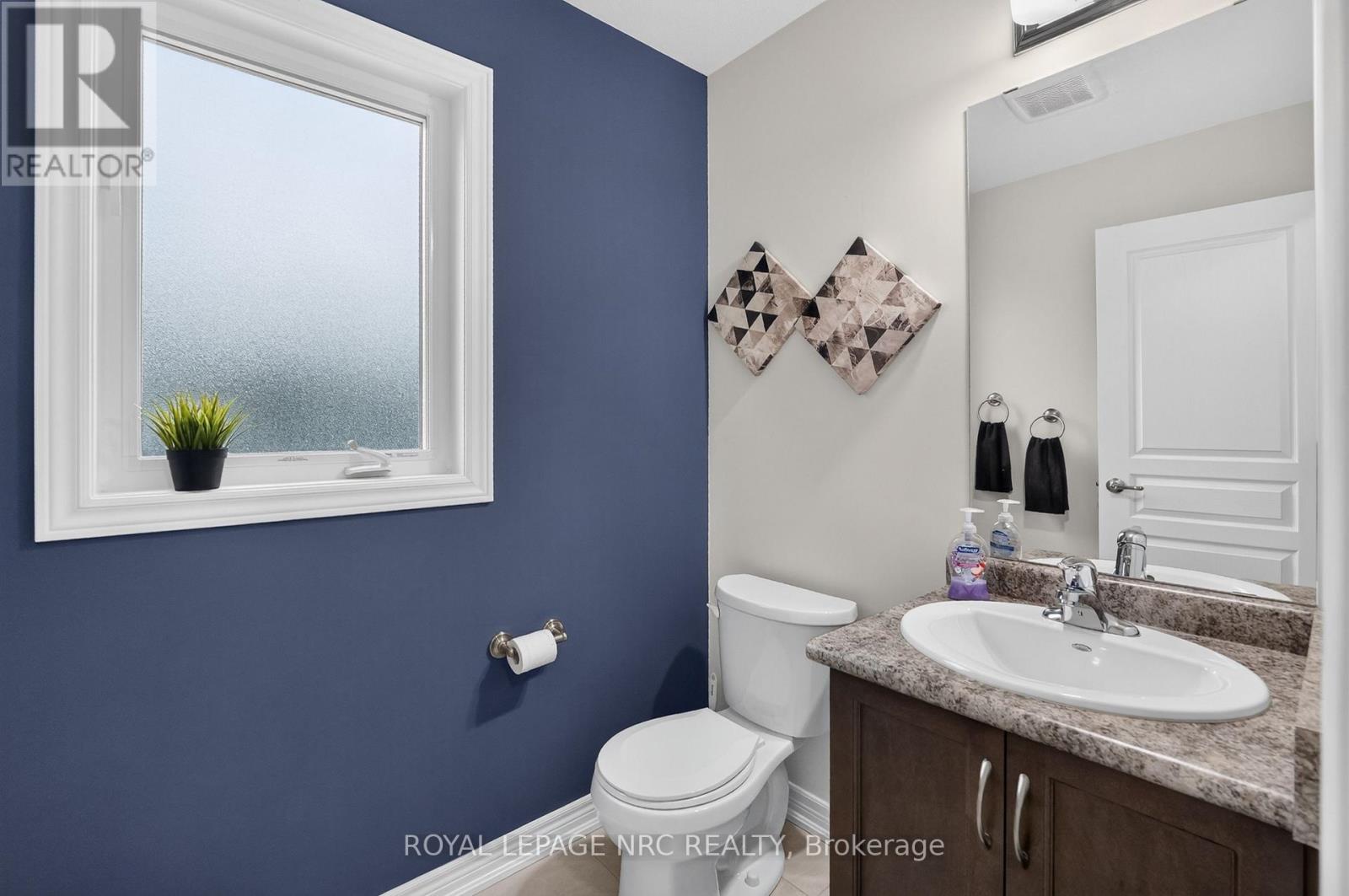 7794 Clendenning Street, Niagara Falls, Ontario  L2G 0H2 - Photo 8 - X13743986