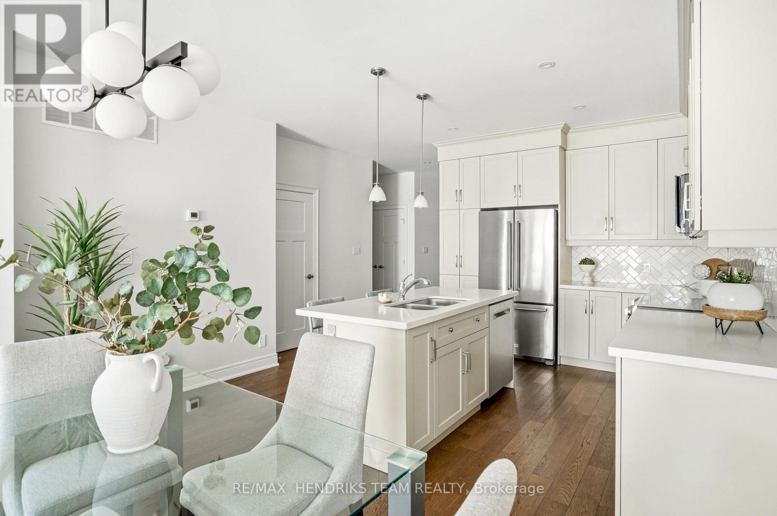 13 Turbinia Court, Grimsby, Ontario  L3M 0H8 - Photo 15 - X13744896